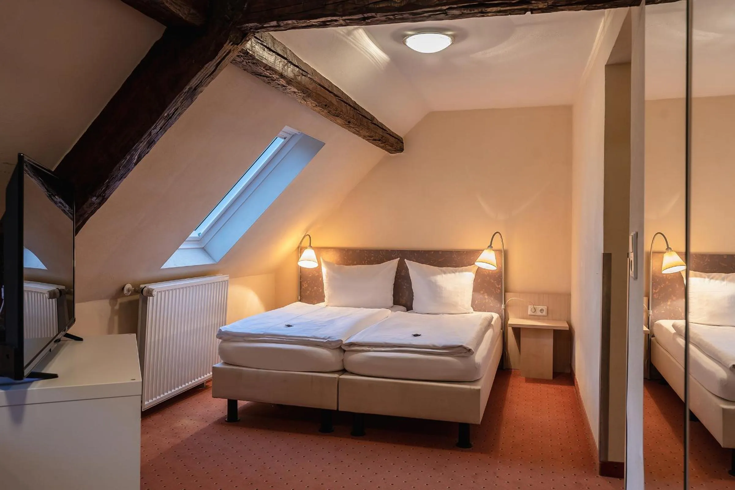 Bed in Hotel Altes Weinhaus