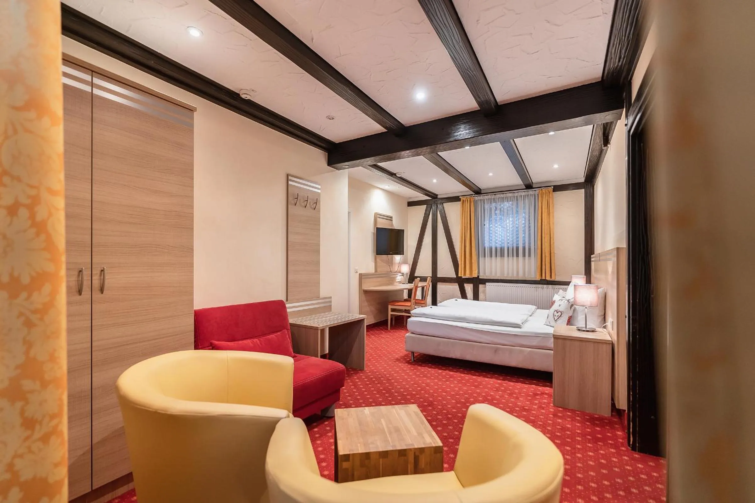 Bed in Hotel Altes Weinhaus