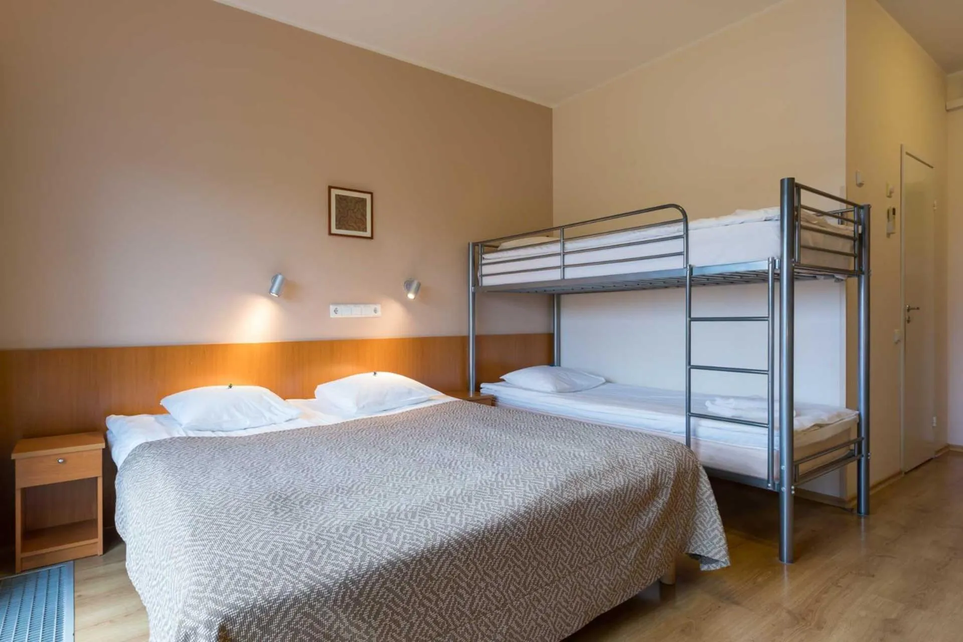 bunk bed, Bed in Viiking Spa Hotel