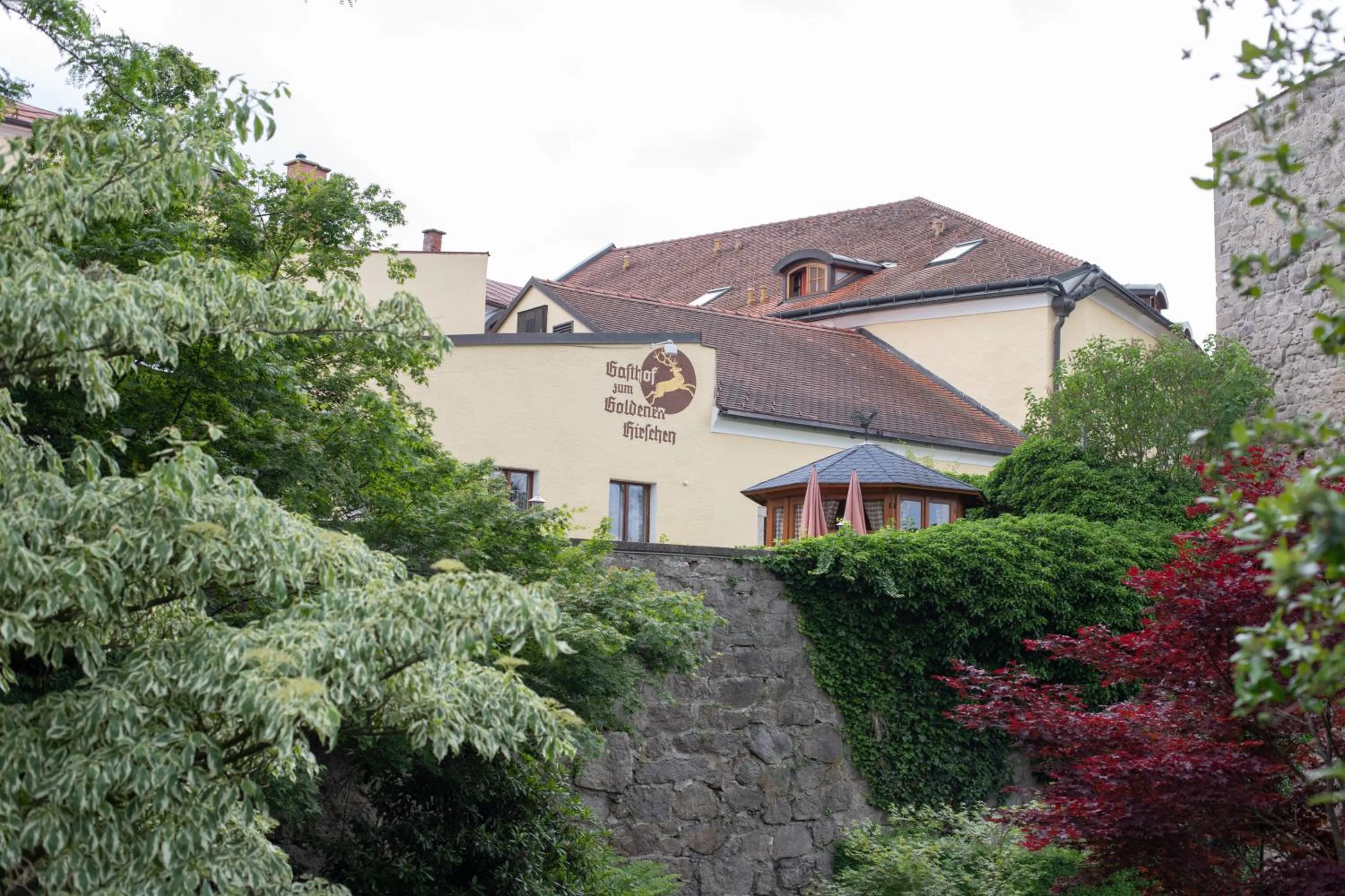 Property building in Hotel Zum Goldenen Hirschen