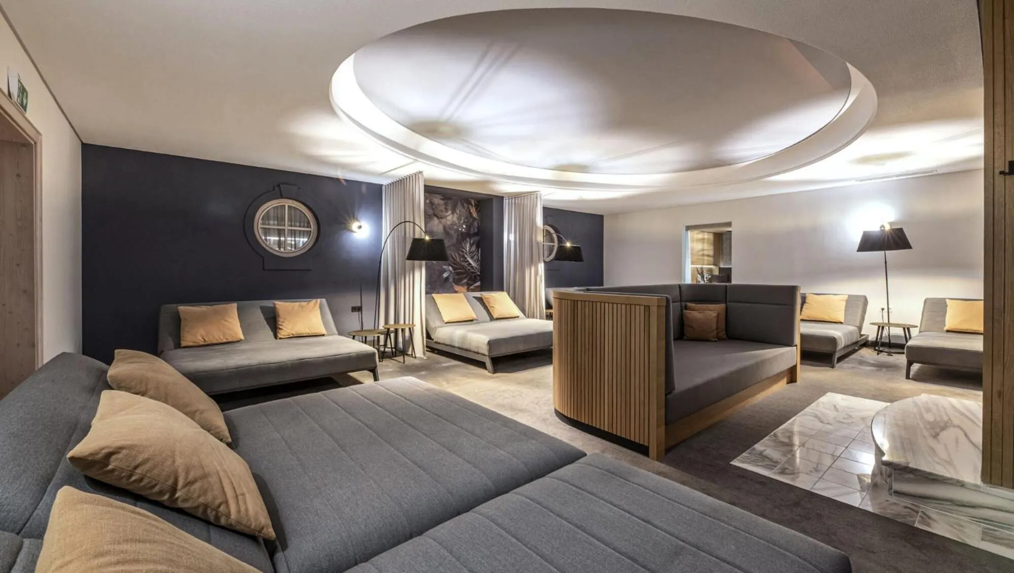 View (from property/room), Bed in Hotel Almesberger