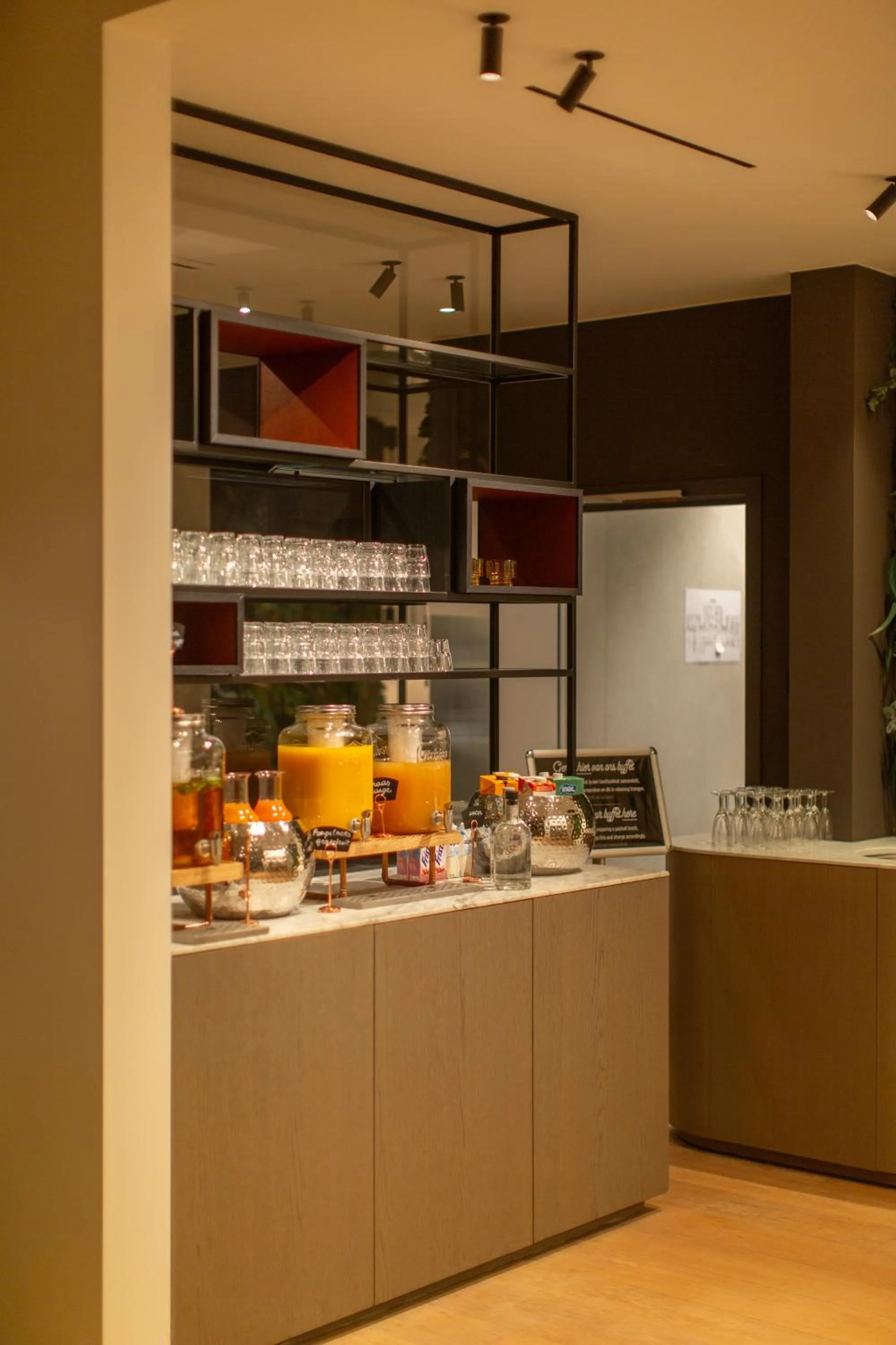 Breakfast in Ariane Hotel