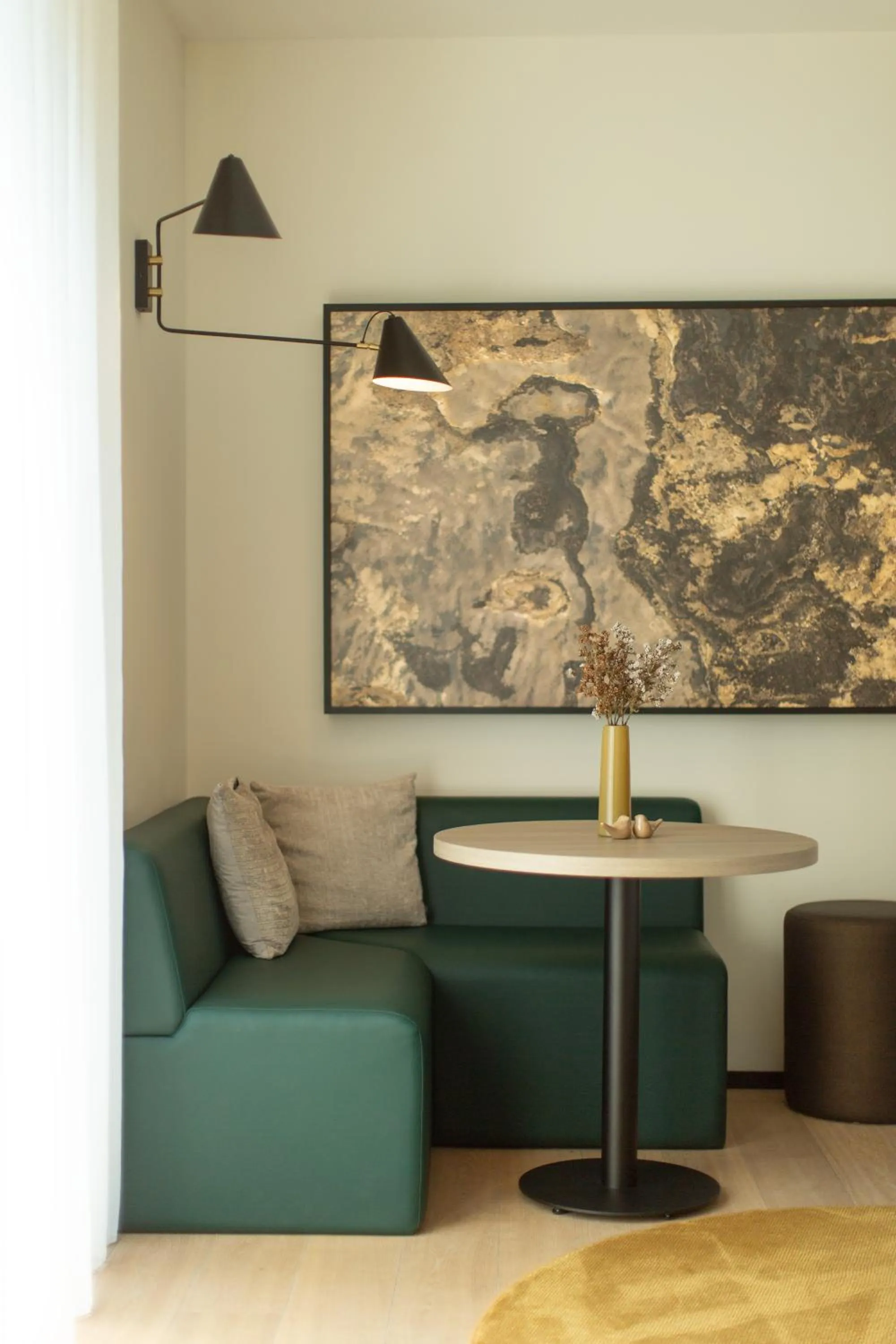 Seating area in Ariane Hotel