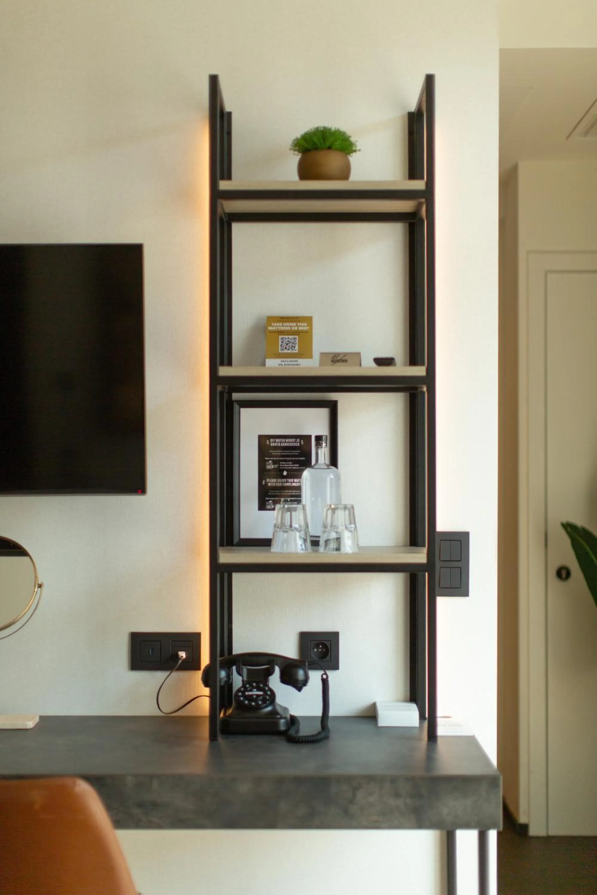 Bedroom in Ariane Hotel