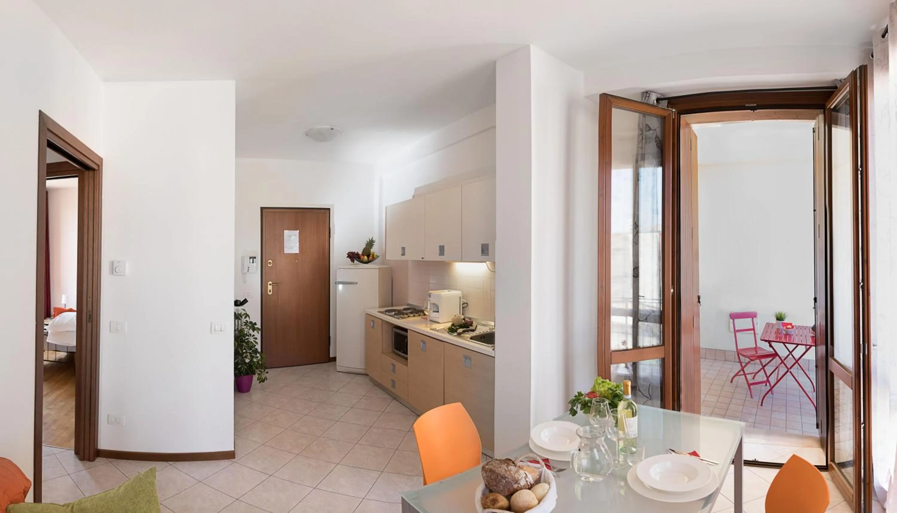 Kitchen or kitchenette in Verona Class ApartHotel "Residenze del Cuore"
