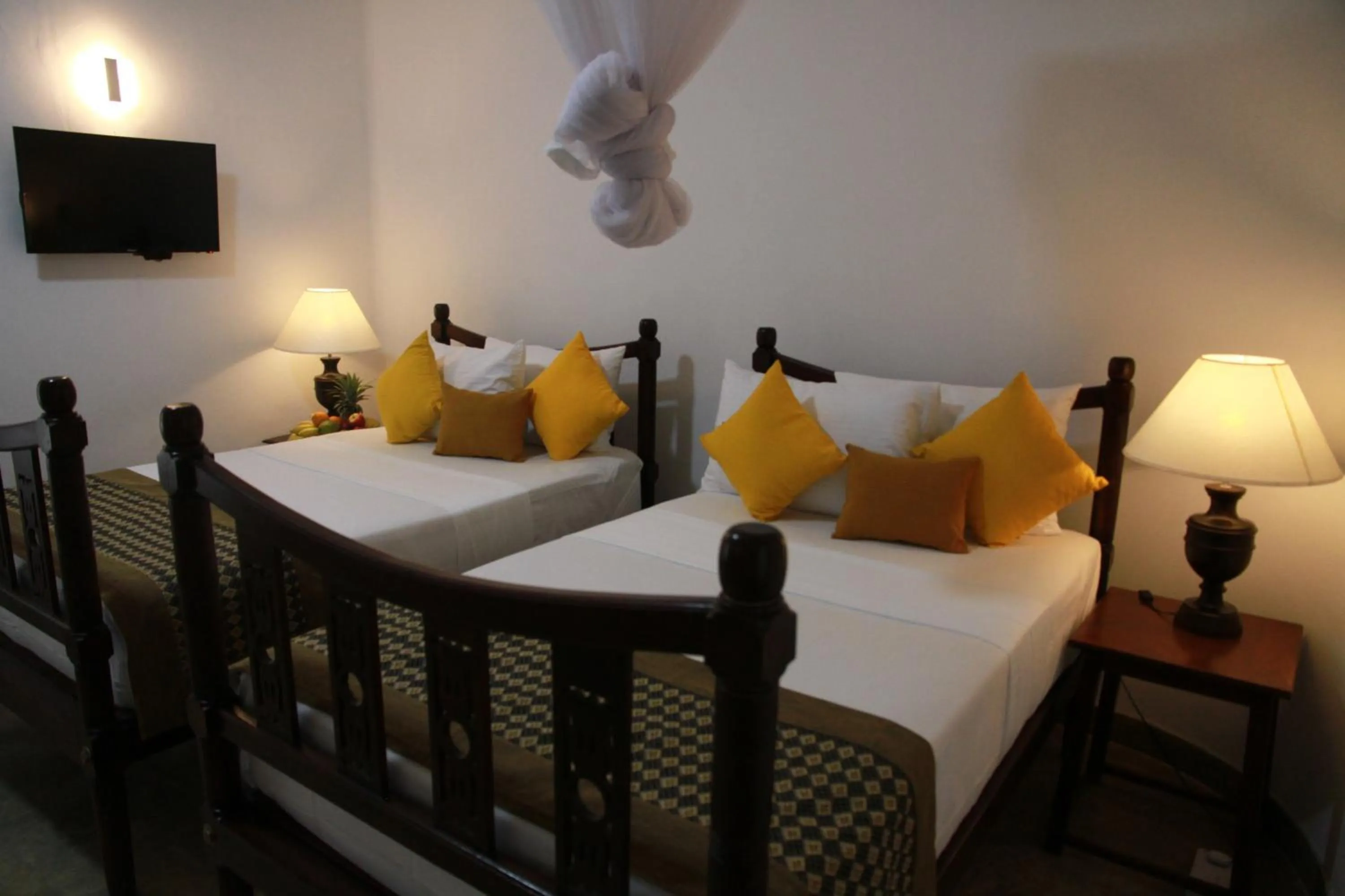 Photo of the whole room, Bed in Thamaya Heritance Tangalle