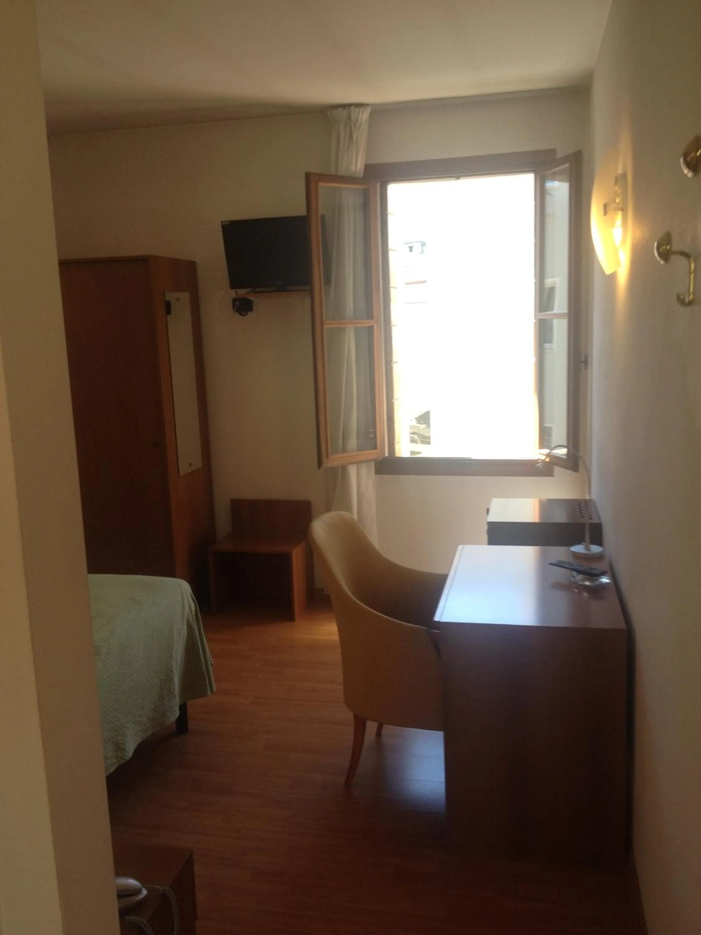 TV and multimedia, Bed in Hotel Terme Belvedere