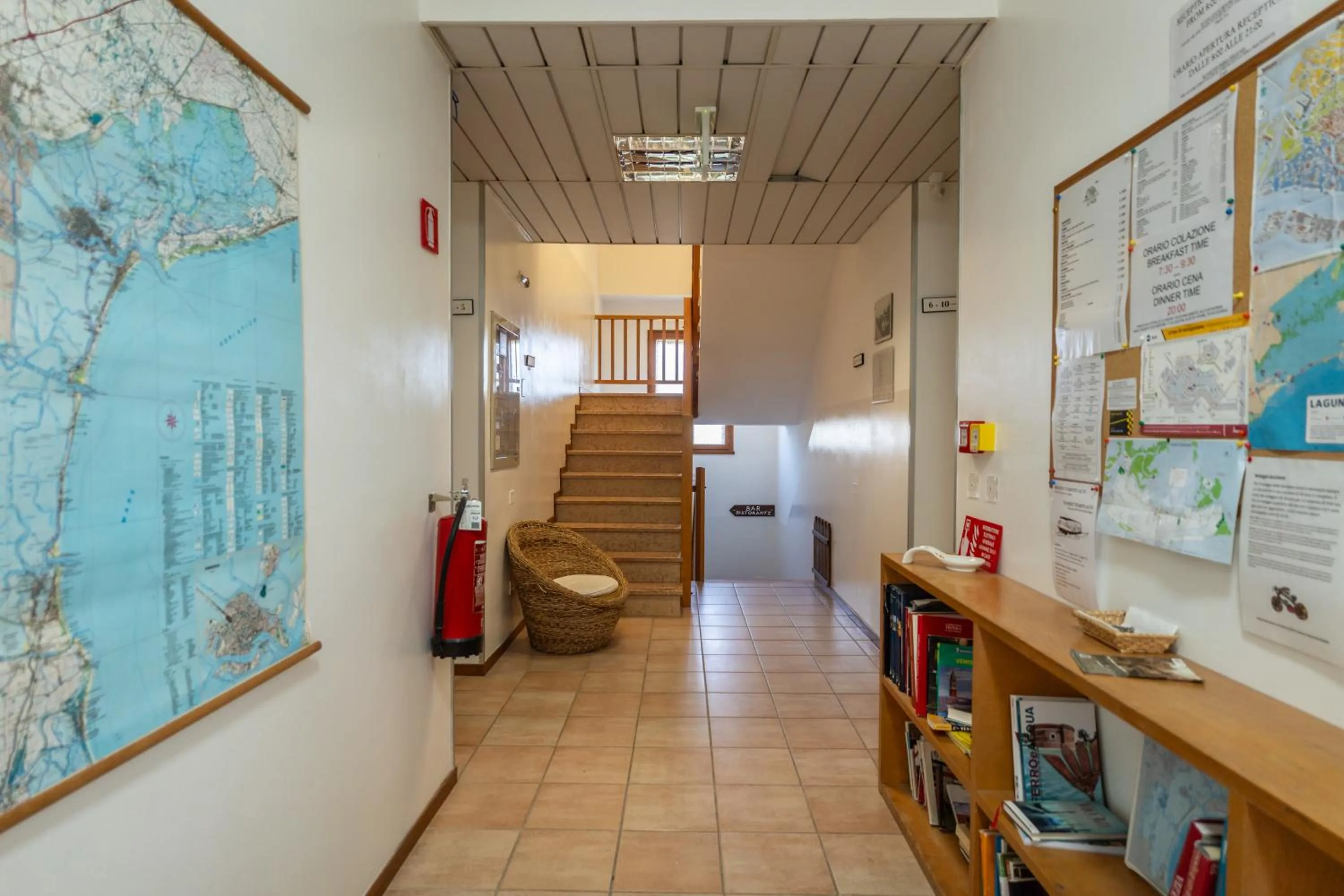 Library in Hotel Il Lato Azzurro - Isola di Sant'Erasmo - NO VEHICLES ACCESS