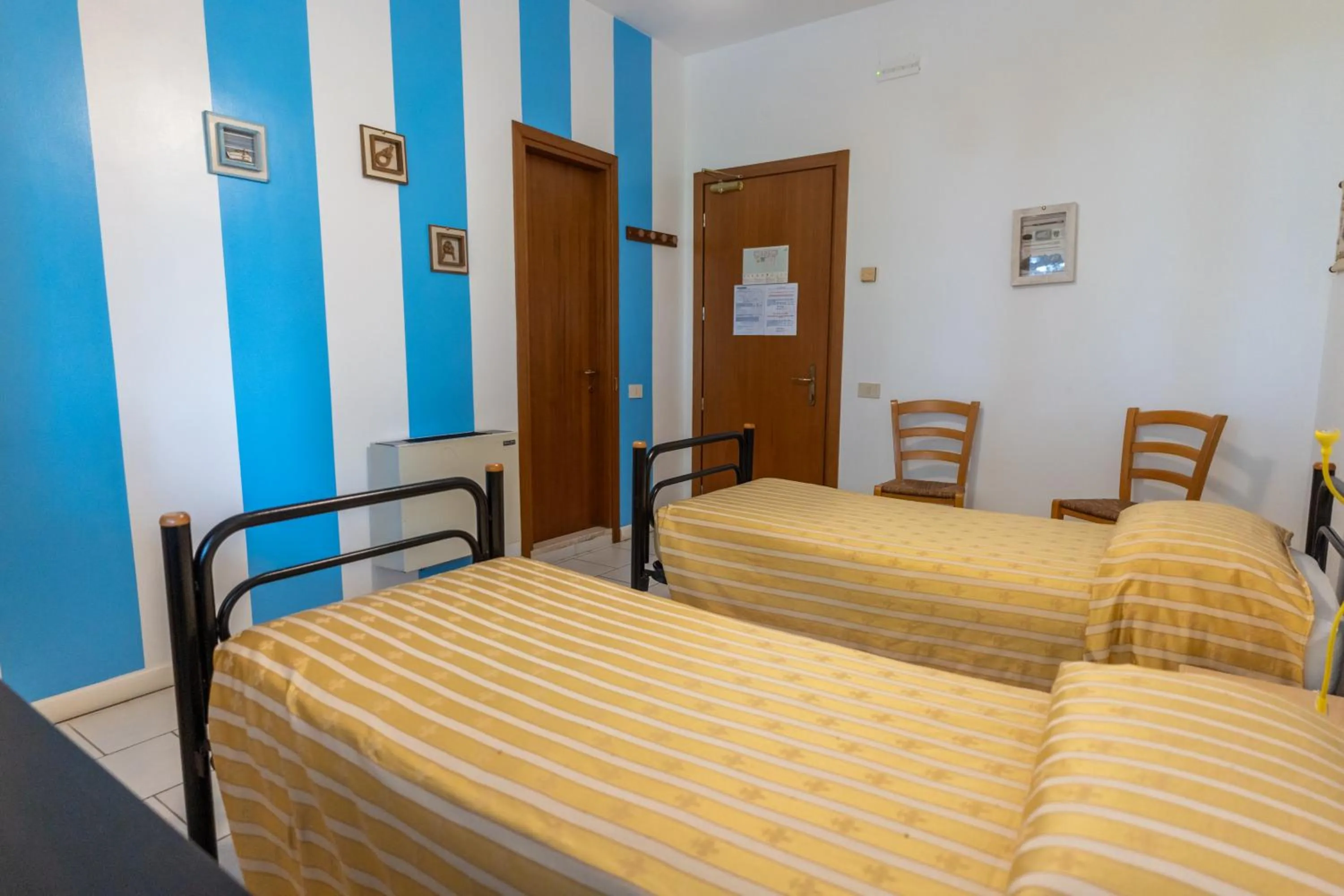Bed in Hotel Il Lato Azzurro - Isola di Sant'Erasmo - NO VEHICLES ACCESS