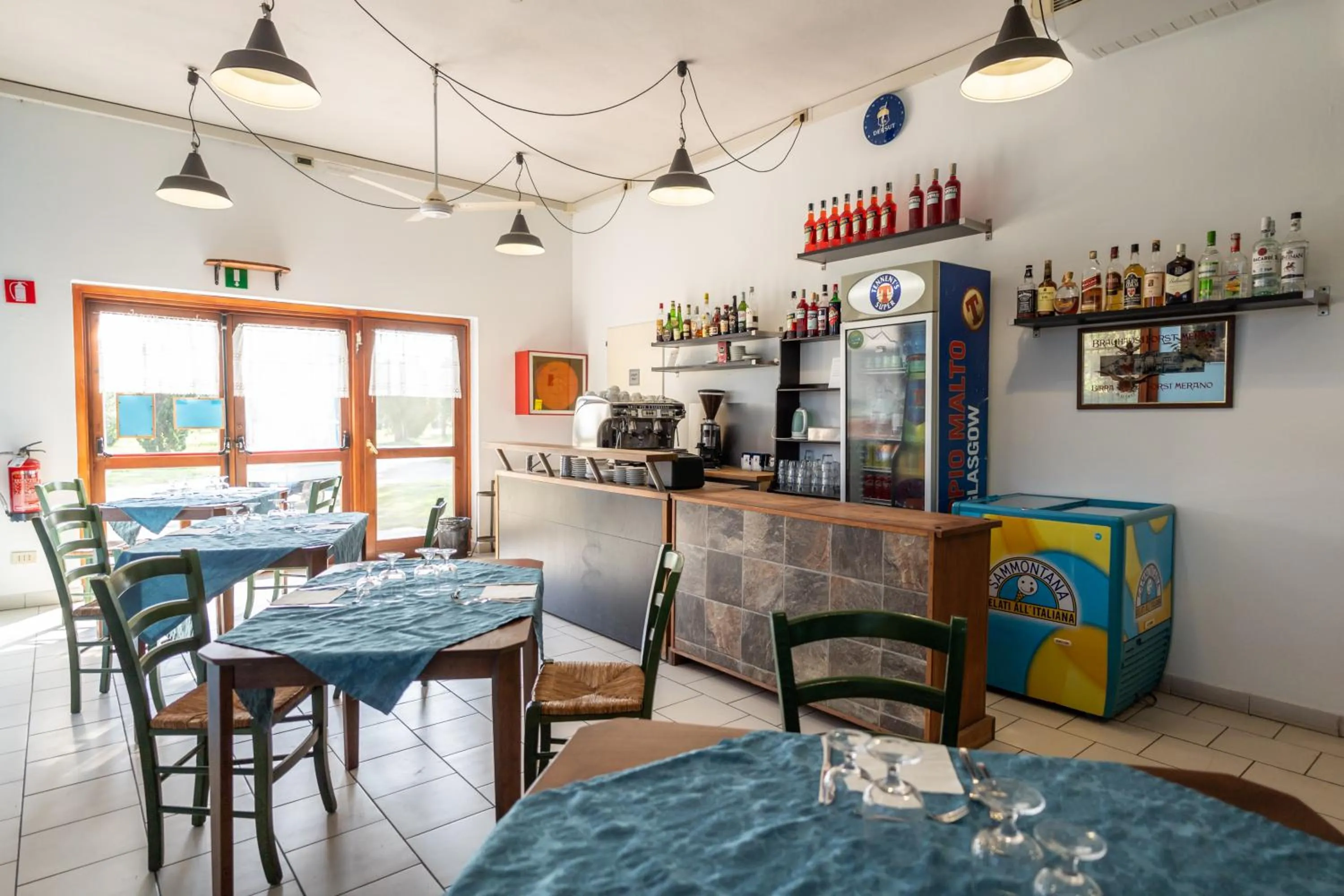Lounge or bar in Hotel Il Lato Azzurro - Isola di Sant'Erasmo - NO VEHICLES ACCESS