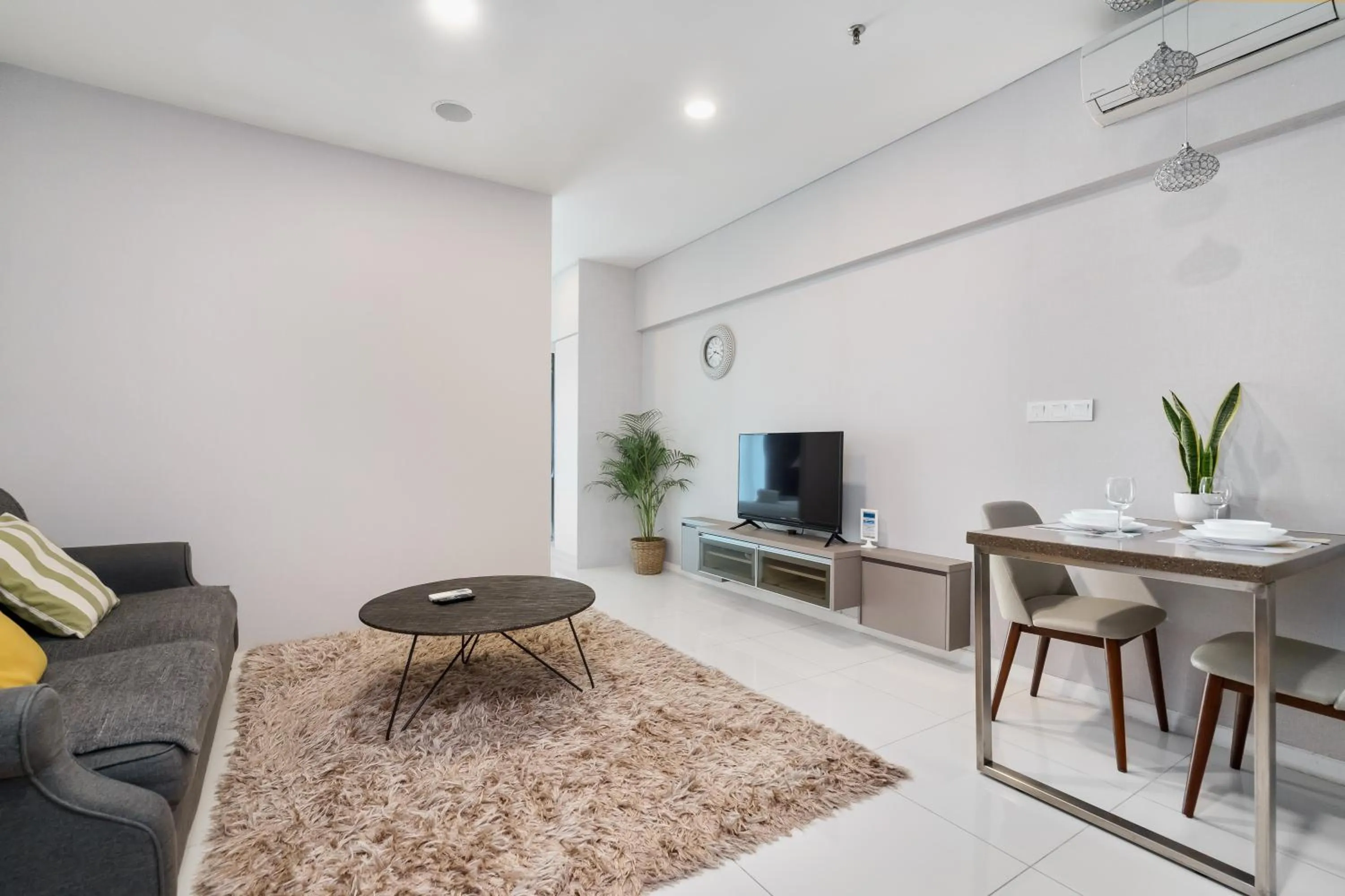 Living room in Summer Suites KLCC Apartments by soulasia