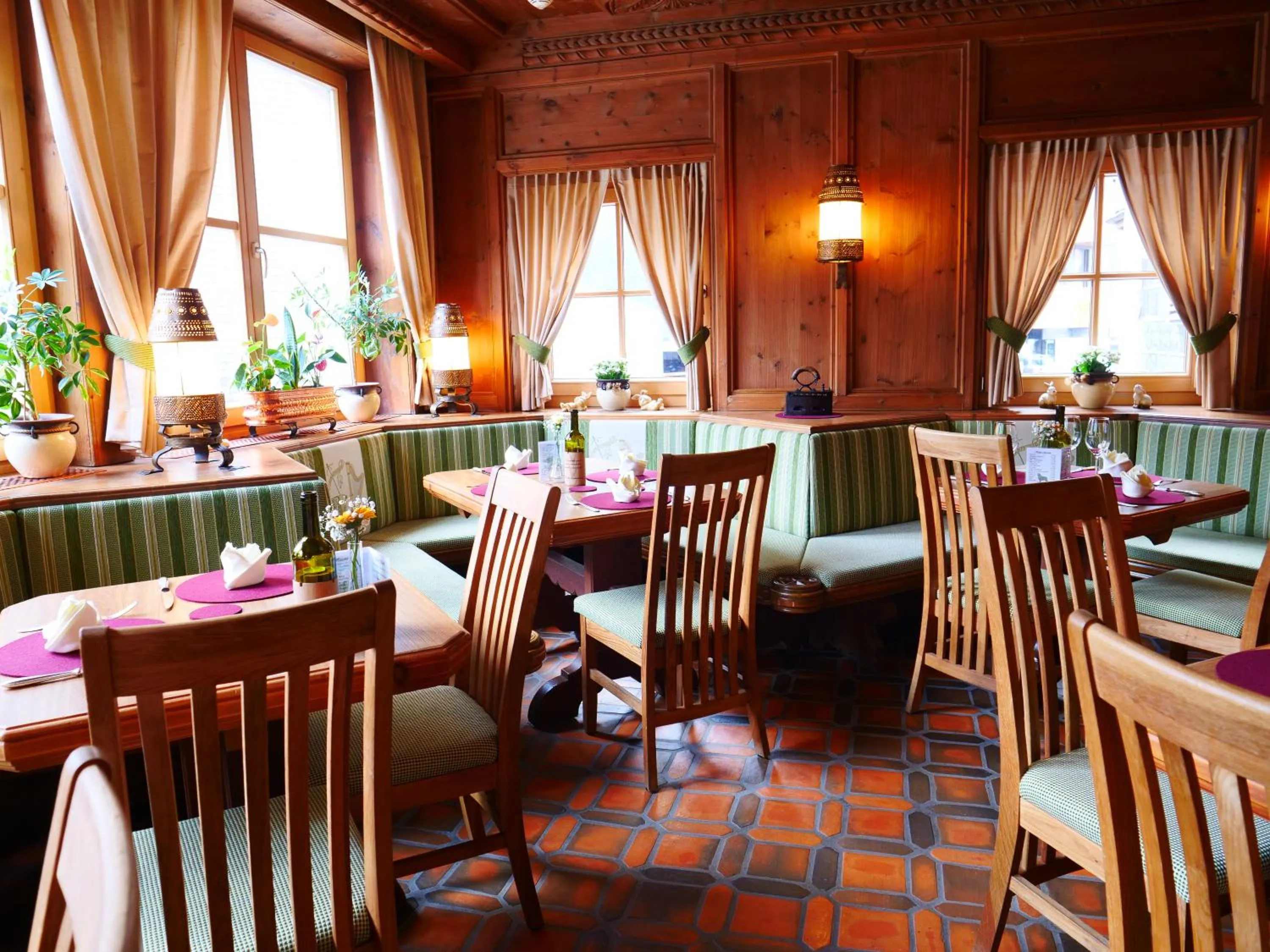 Restaurant/places to eat in Parkhotel Sölden