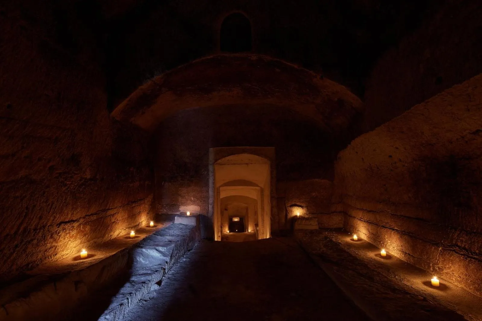 Inner courtyard view in Sextantio Le Grotte Della Civita