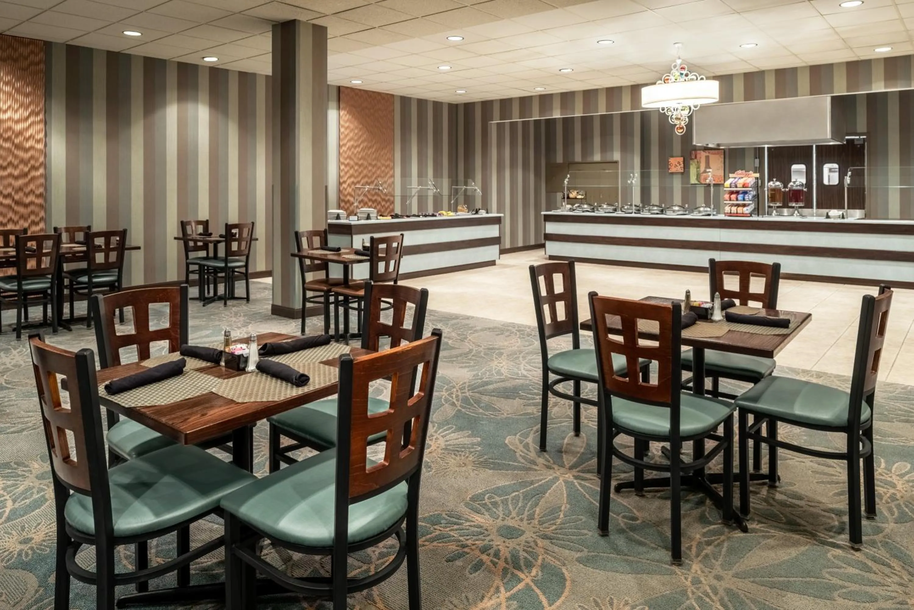 Breakfast in Wyndham Springfield City Centre