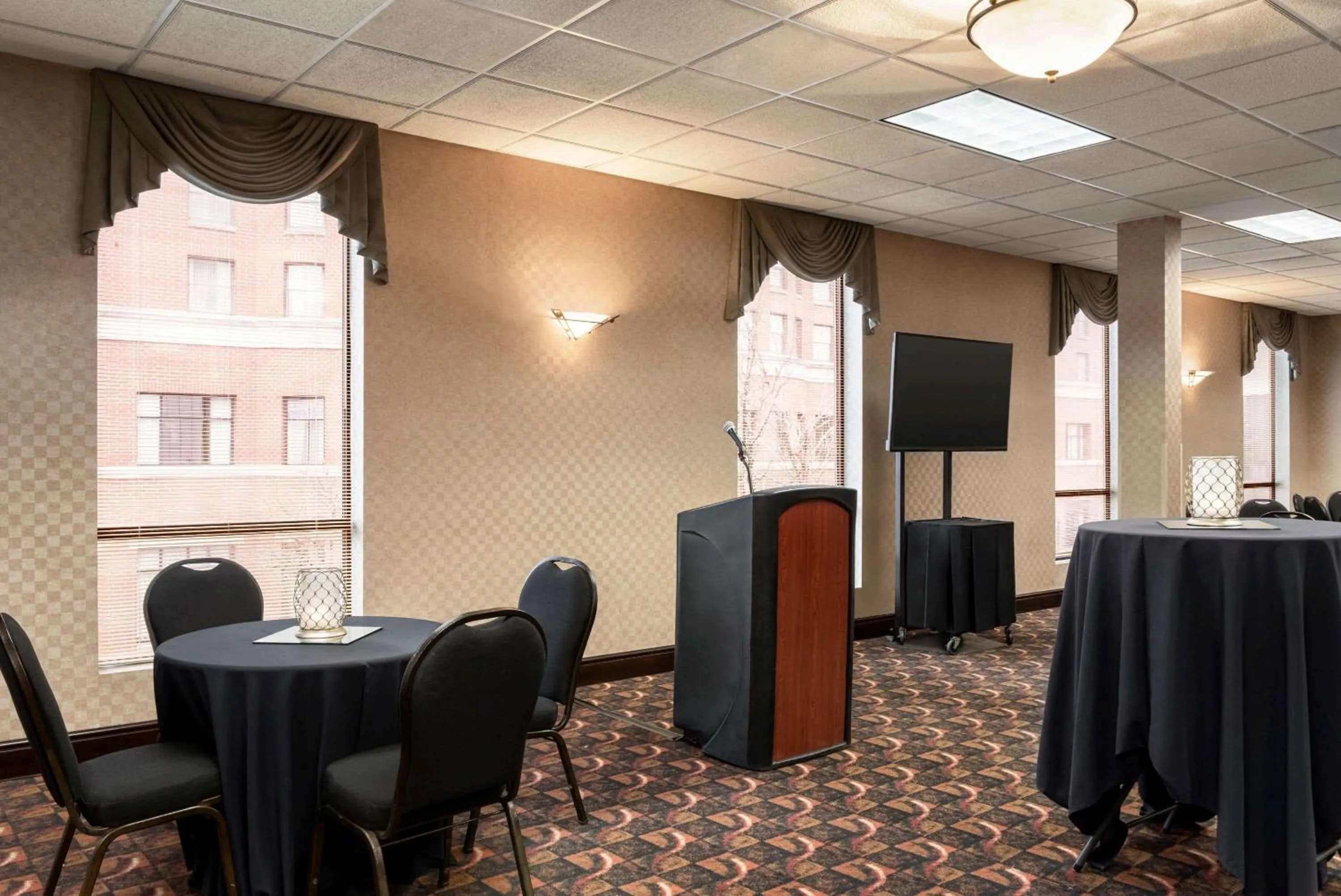 Banquet/Function facilities in Wyndham Springfield City Centre