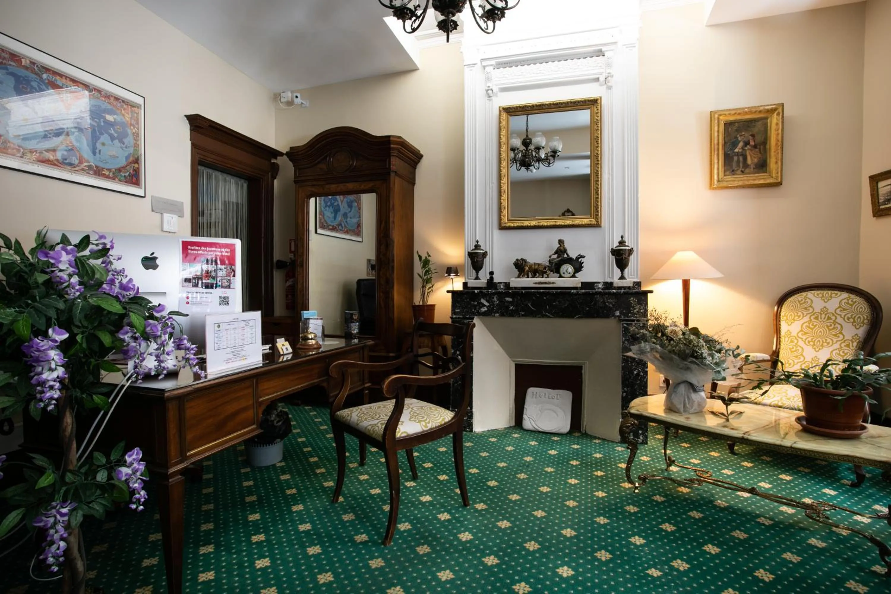 Property building in Hôtel Héliot, Cosy Places by Charme & Caractère