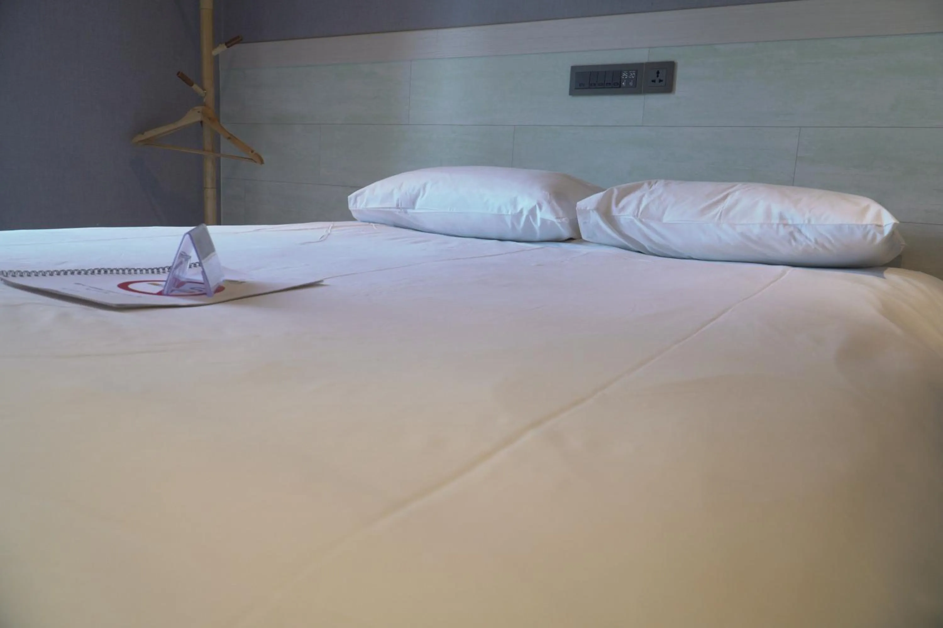 Bedroom, Bed in Hotel Iam