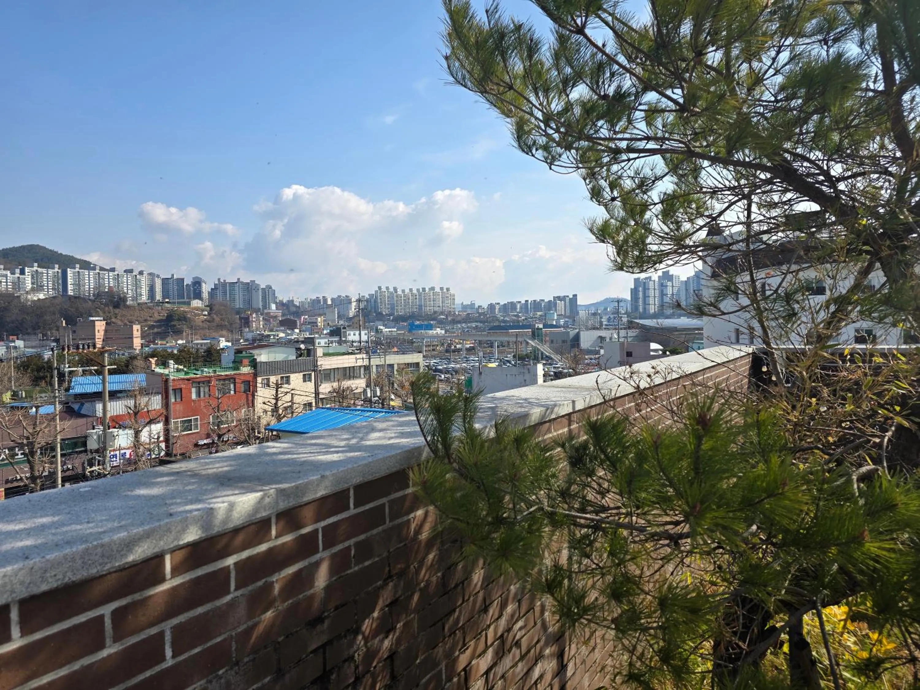 Property building in Hotel Iam