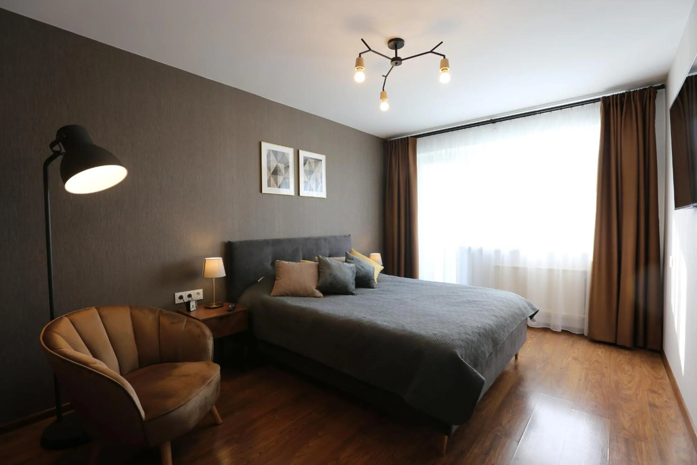 TV and multimedia, Bed in Modern 2 Rooms Apartment