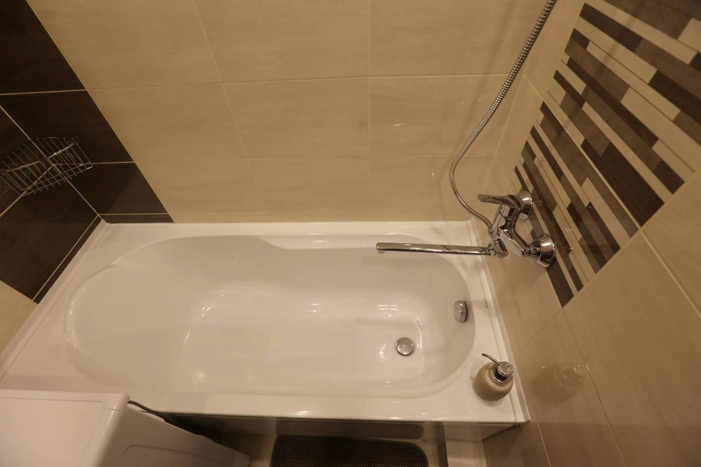 Bathroom in Modern 2 Rooms Apartment