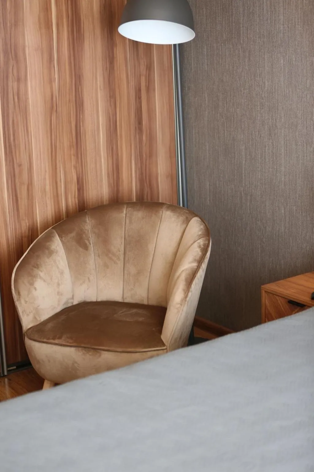 Seating area, Bed in Modern 2 Rooms Apartment