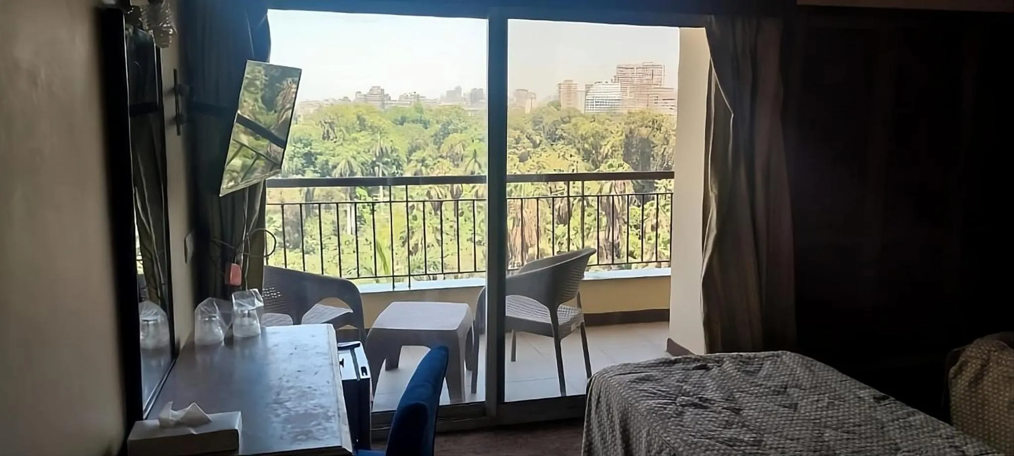 Bedroom, Bed in St George Hotel Cairo