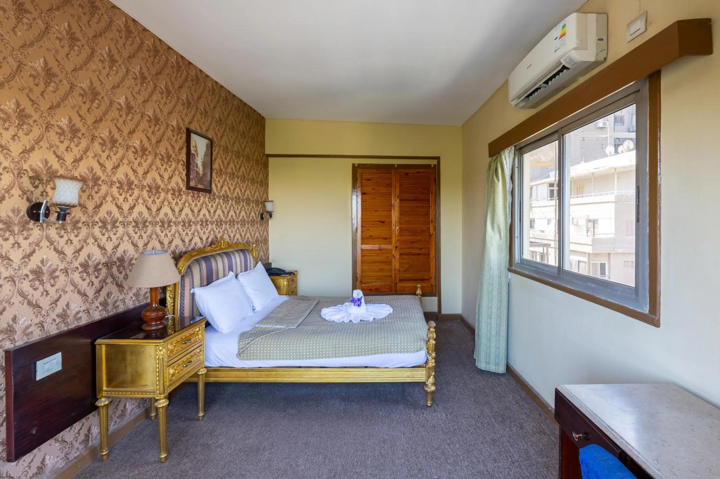 Bed in St George Hotel Cairo