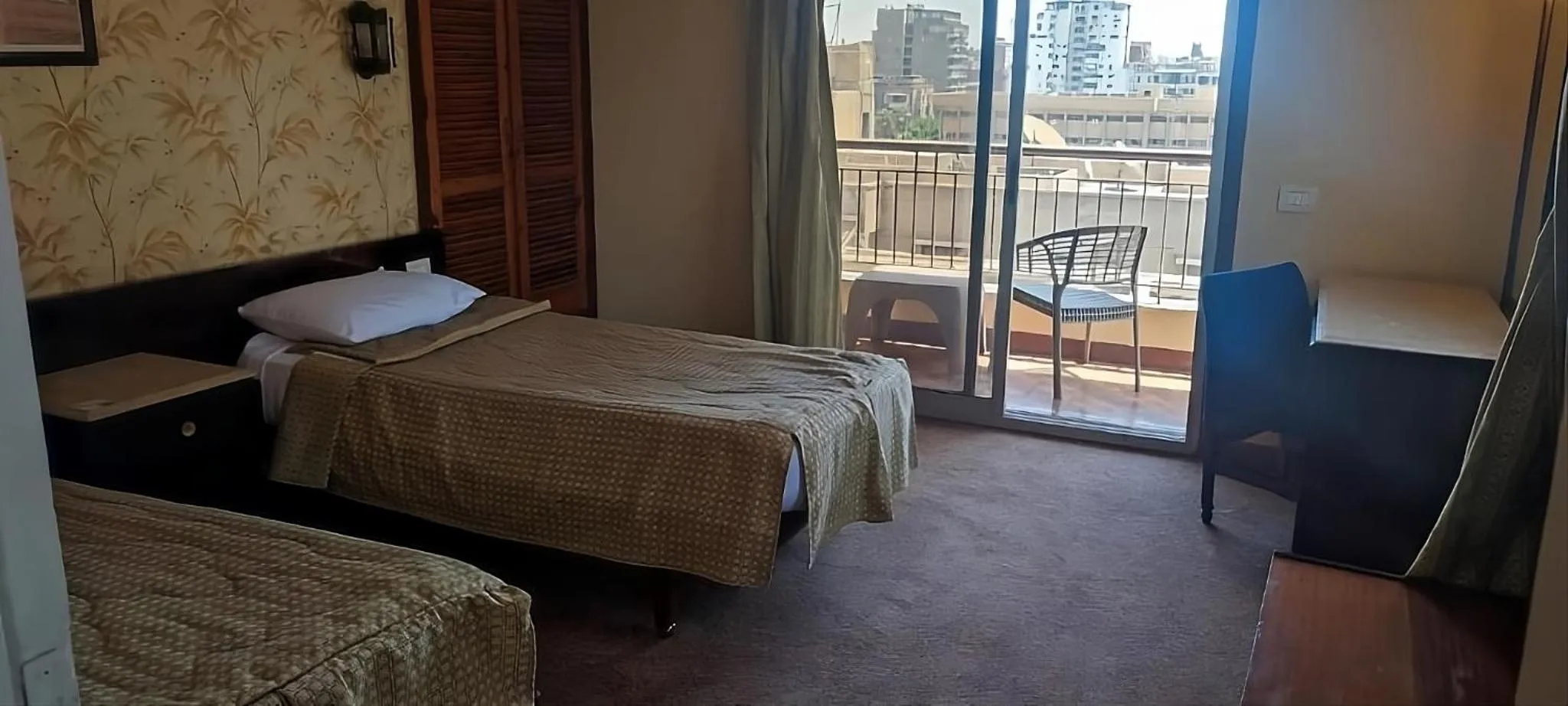 Photo of the whole room, Bed in St George Hotel Cairo