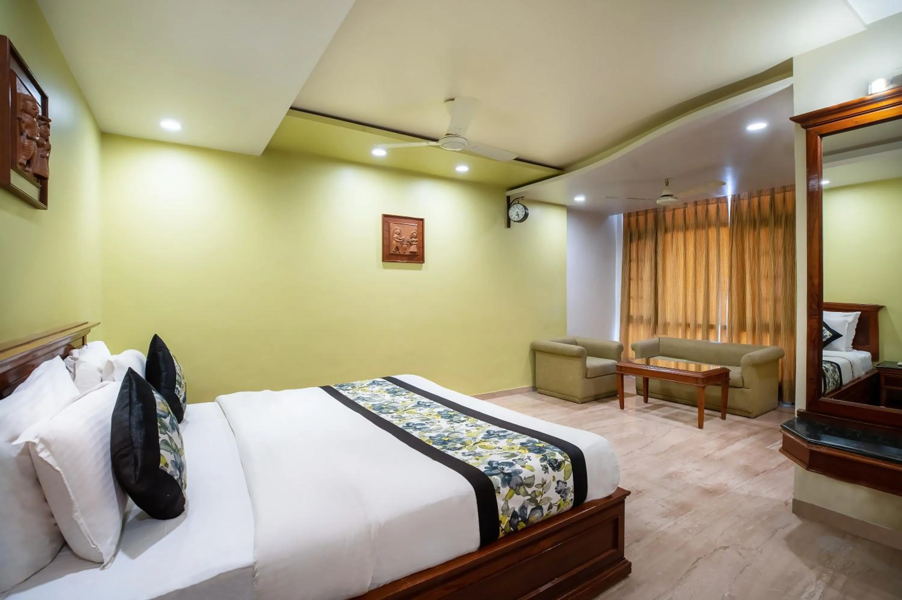 Bedroom in Hotel Silver Oak