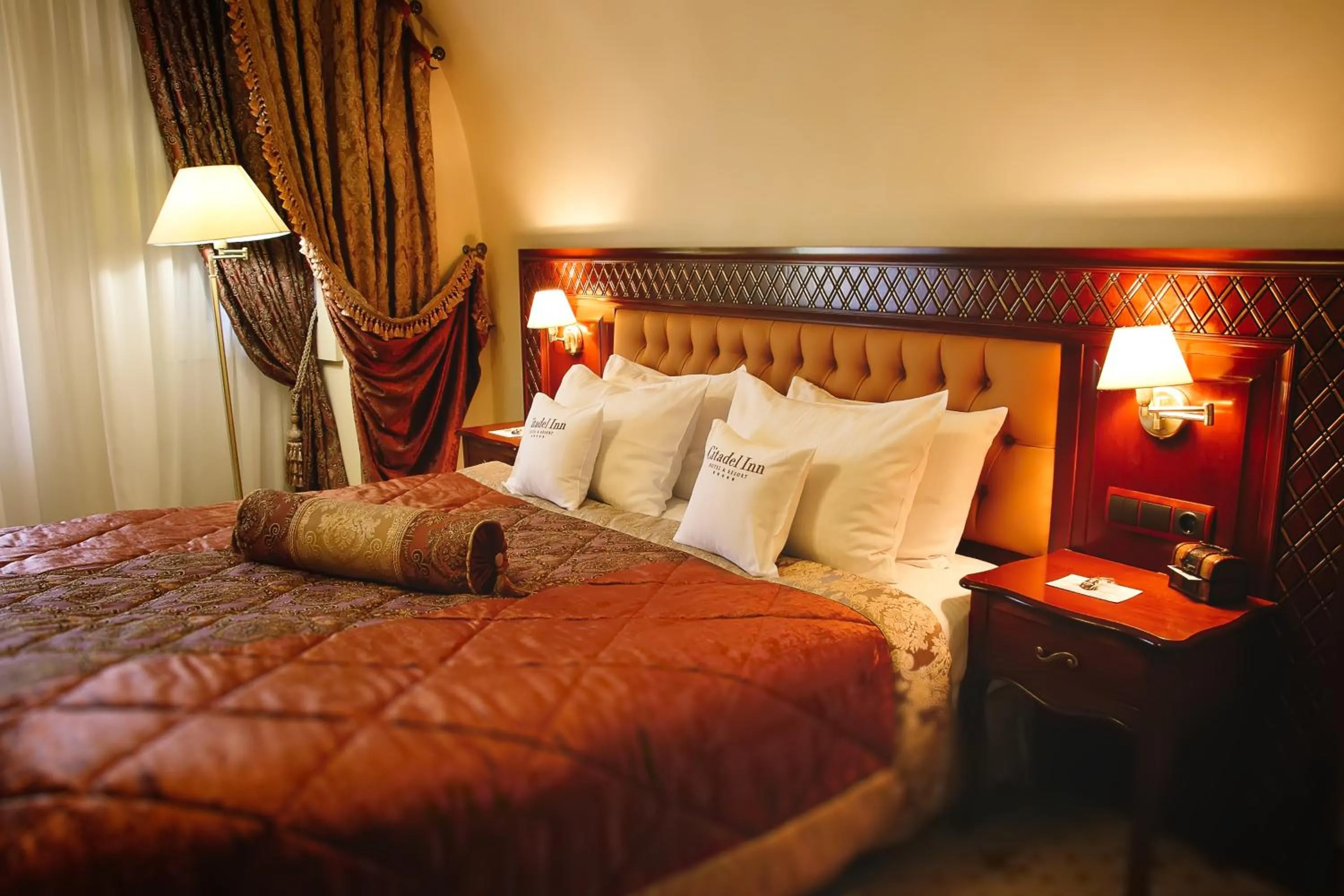 Bed in Citadel Inn Gastro Boutique Hotel - Готель Цитадель Львів