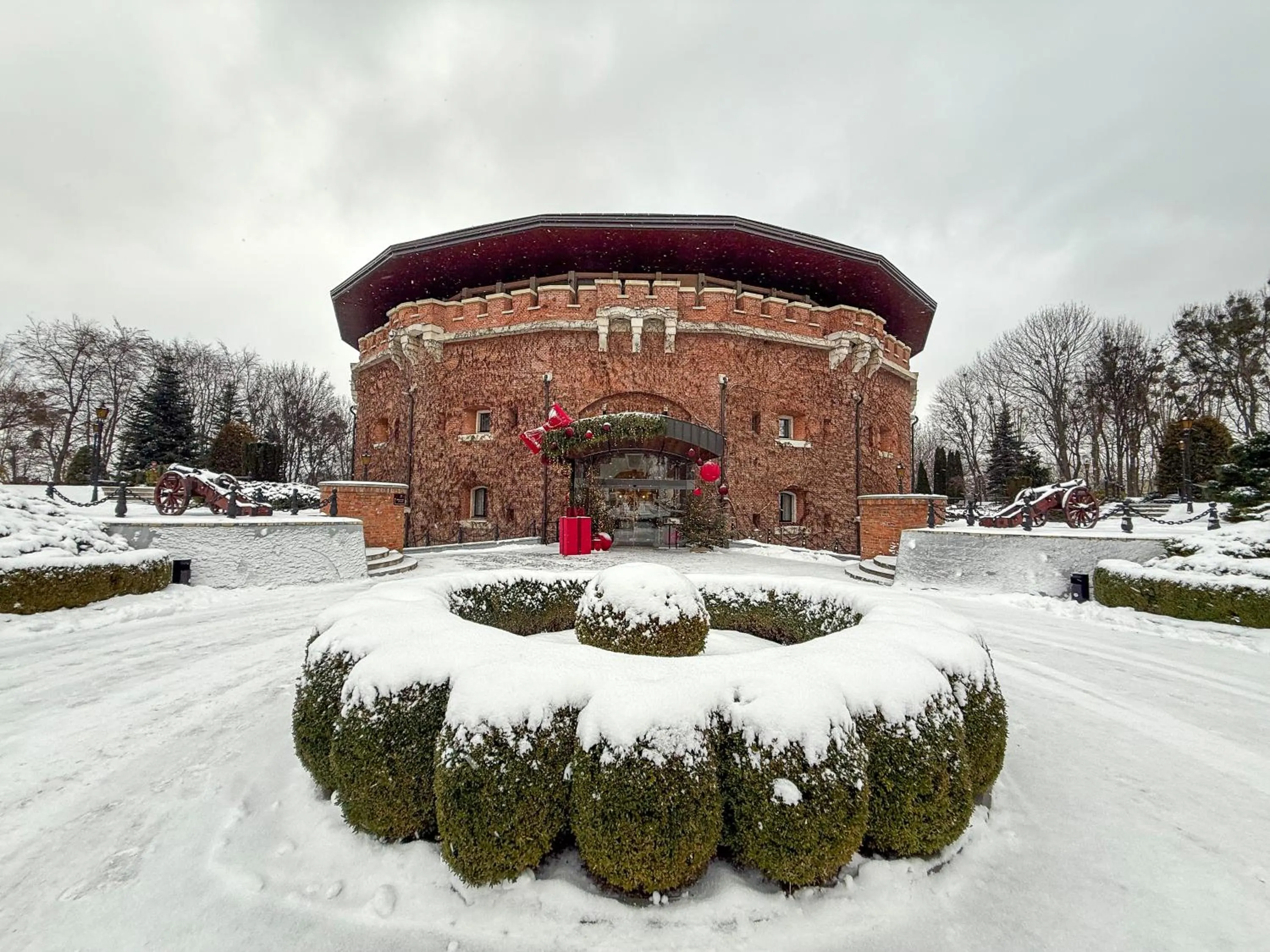 Winter in Citadel Inn Gastro Boutique Hotel - Готель Цитадель Львів