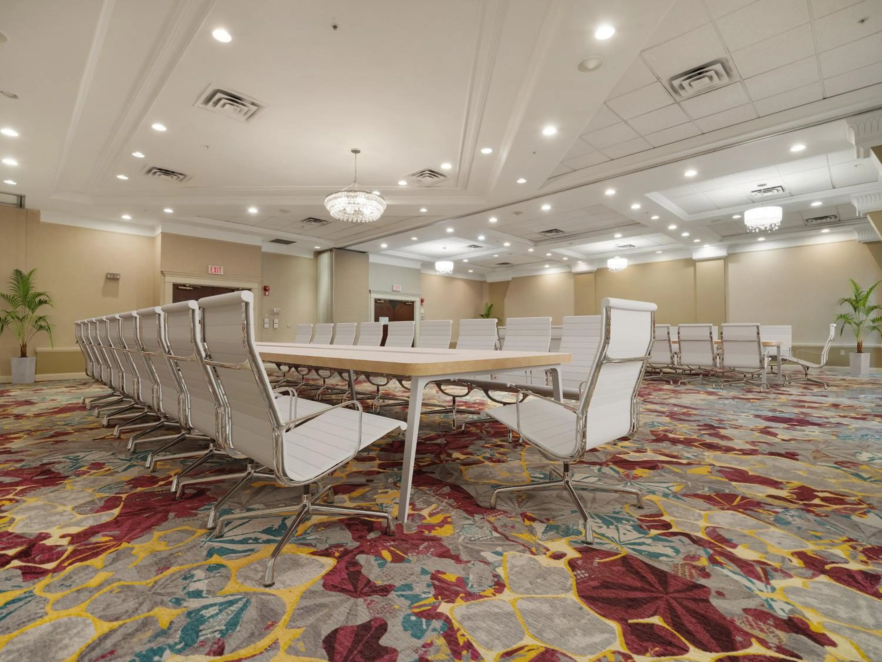 Meeting/conference room in Holiday Inn Conference Centre Edmonton South by IHG