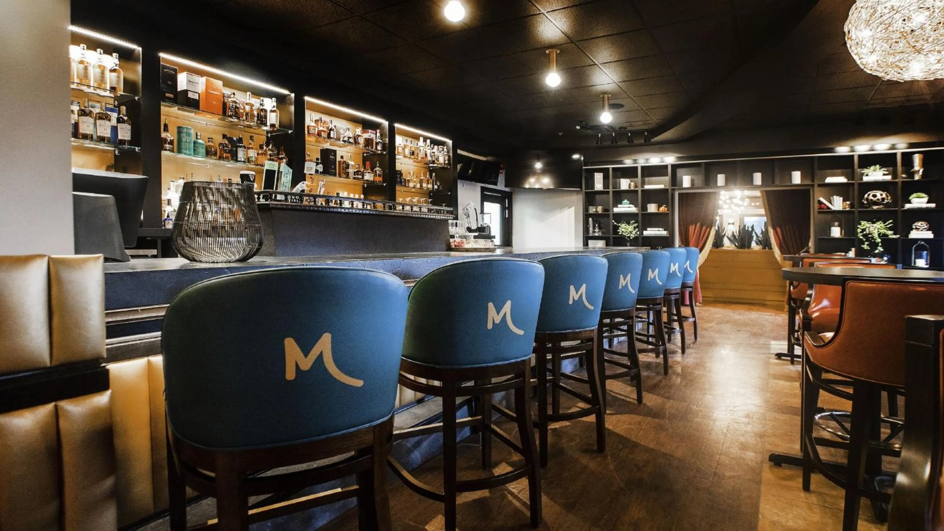 Restaurant/places to eat in Holiday Inn Conference Centre Edmonton South by IHG