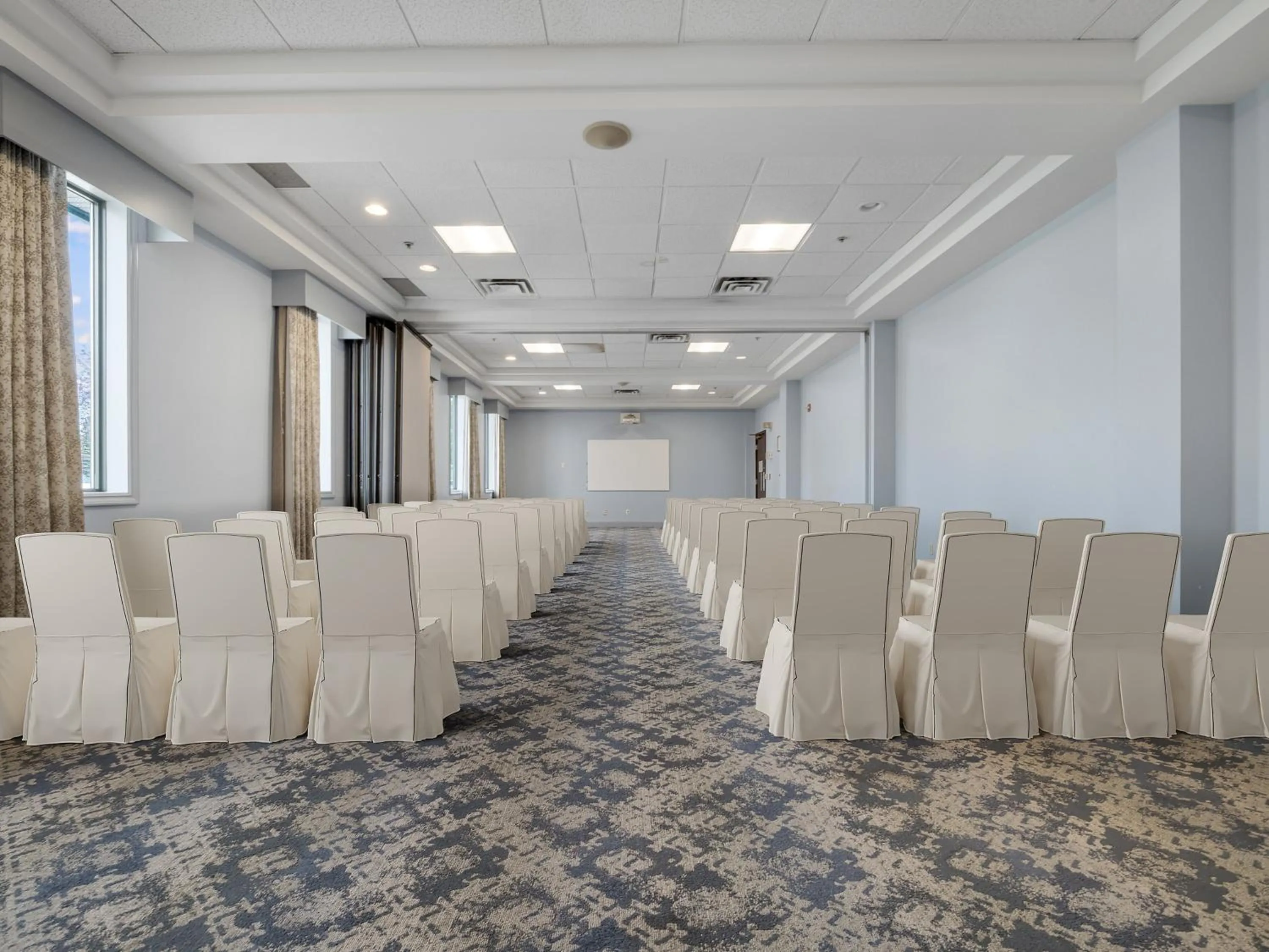 Meeting/conference room in Holiday Inn Conference Centre Edmonton South by IHG