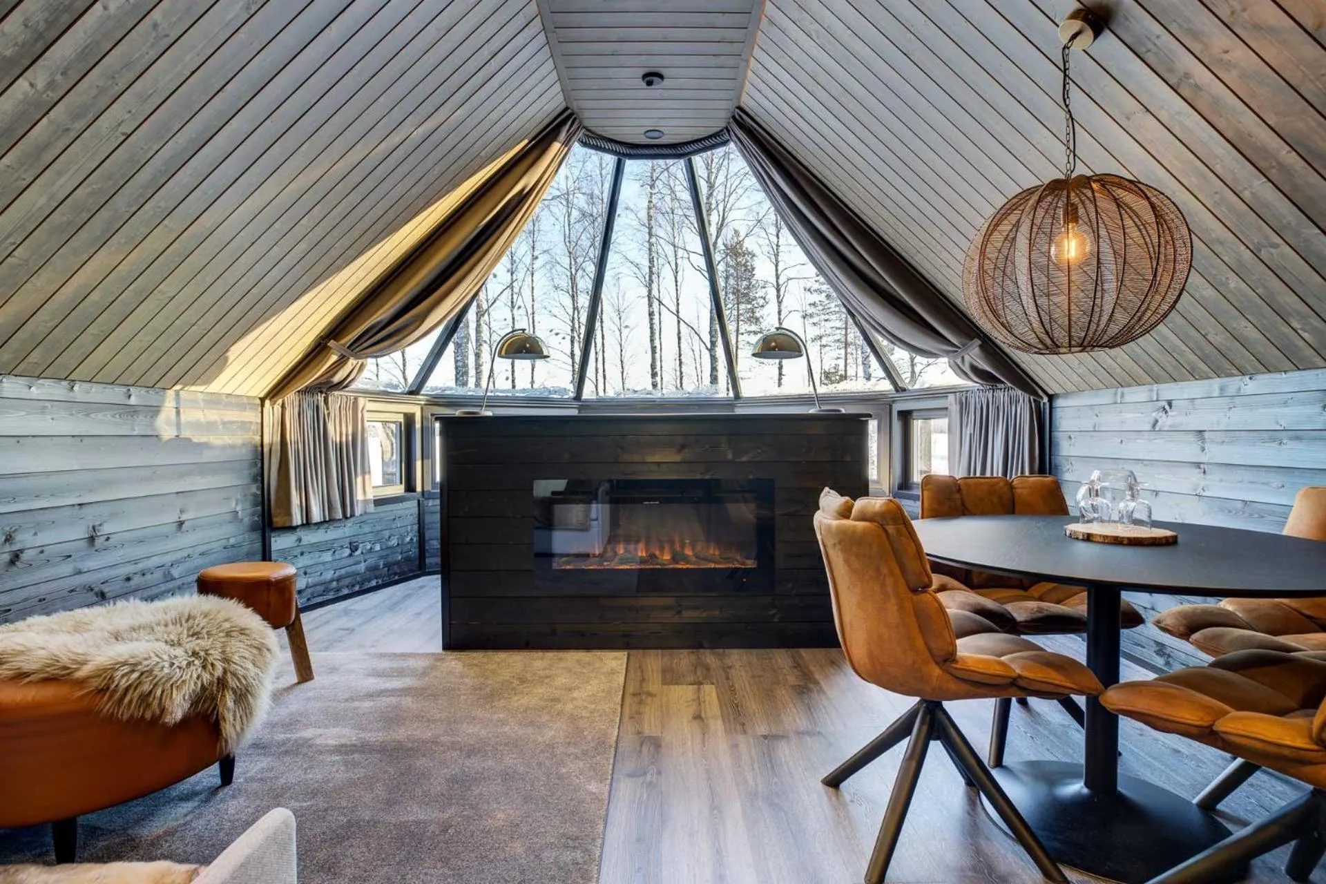 Photo of the whole room in Apukka Resort