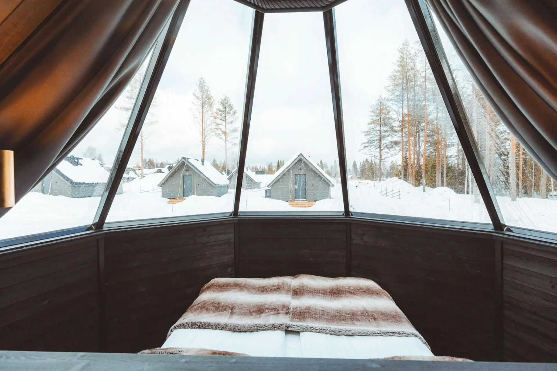 Bed in Apukka Resort