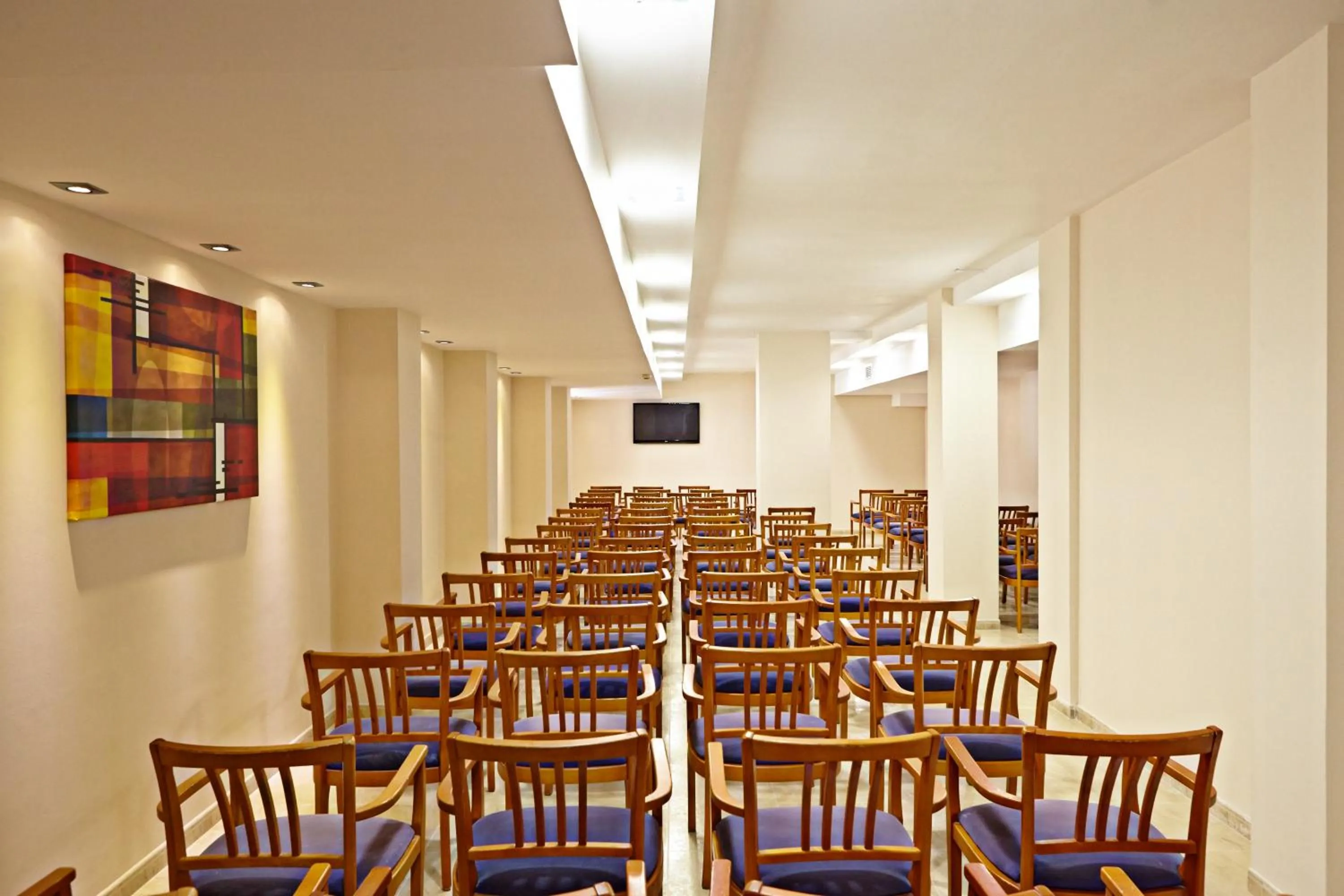 Business facilities in MLL Caribbean Bay