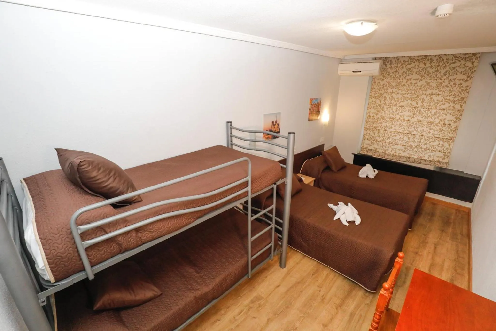 Photo of the whole room, Bed in Hostal Conde David