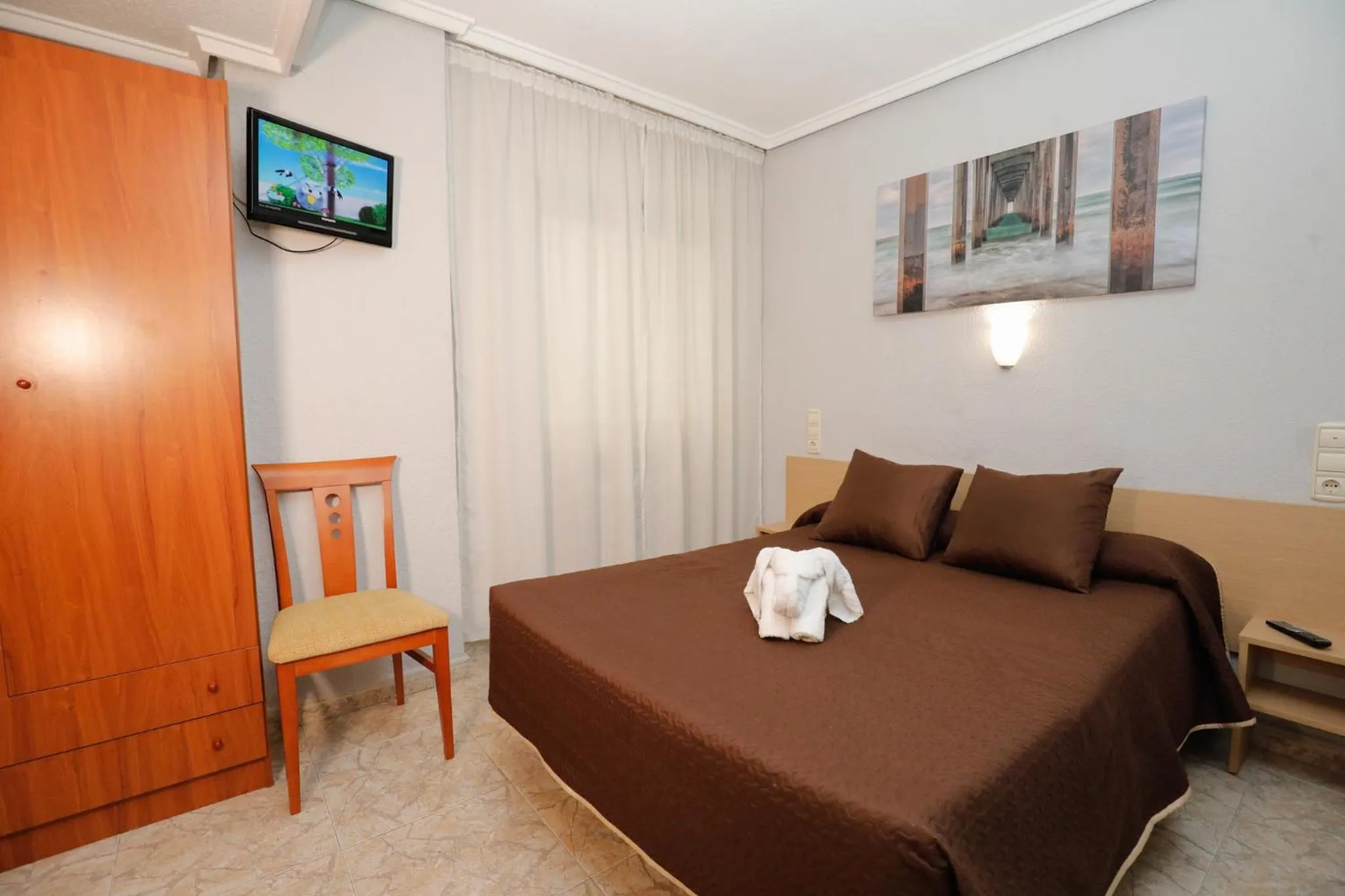 Photo of the whole room, Bed in Hostal Conde David