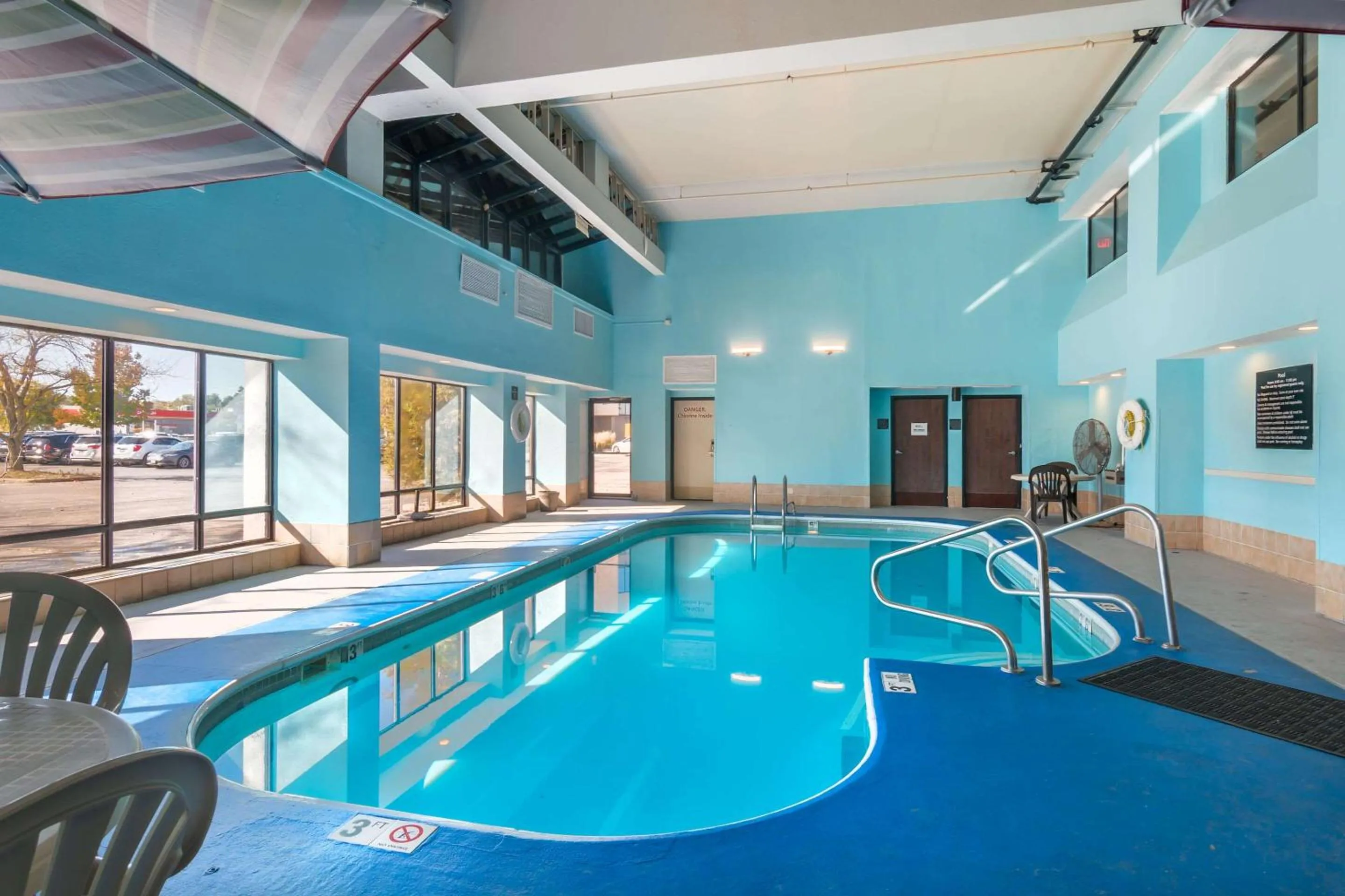 Swimming pool in MainStay Suites Springfield IL
