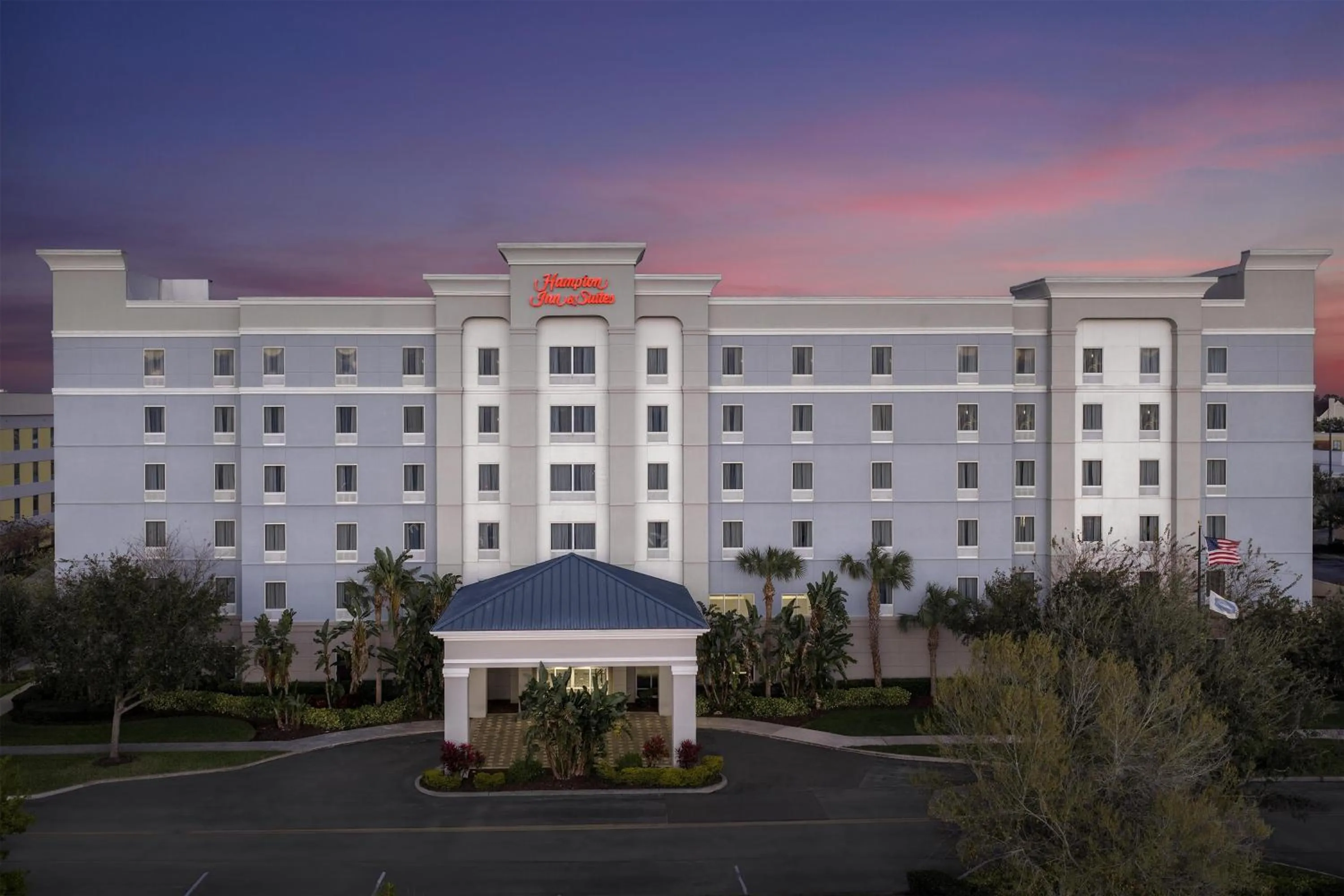 Property building in Hampton Inn & Suites Lakeland-South Polk Parkway