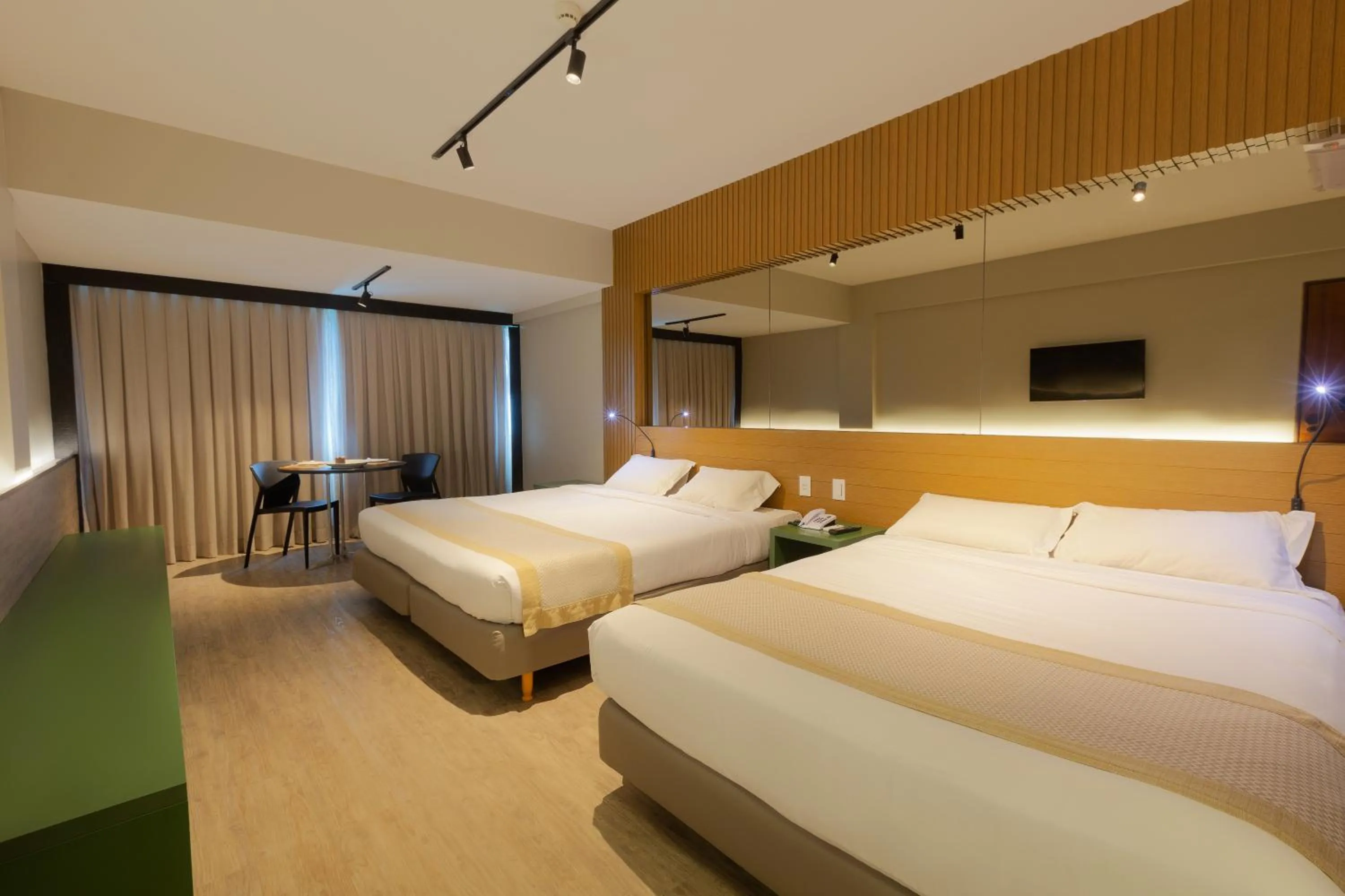 Bedroom, Bed in Ritz Lagoa da Anta Hotel & SPA