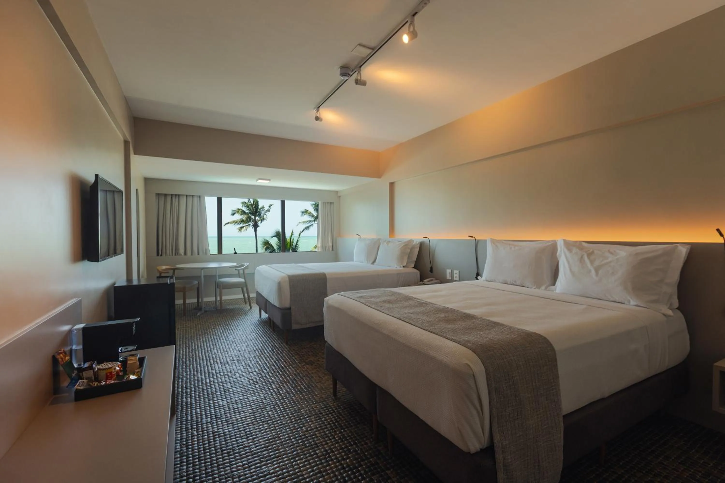 Bedroom, Bed in Ritz Lagoa da Anta Hotel & SPA