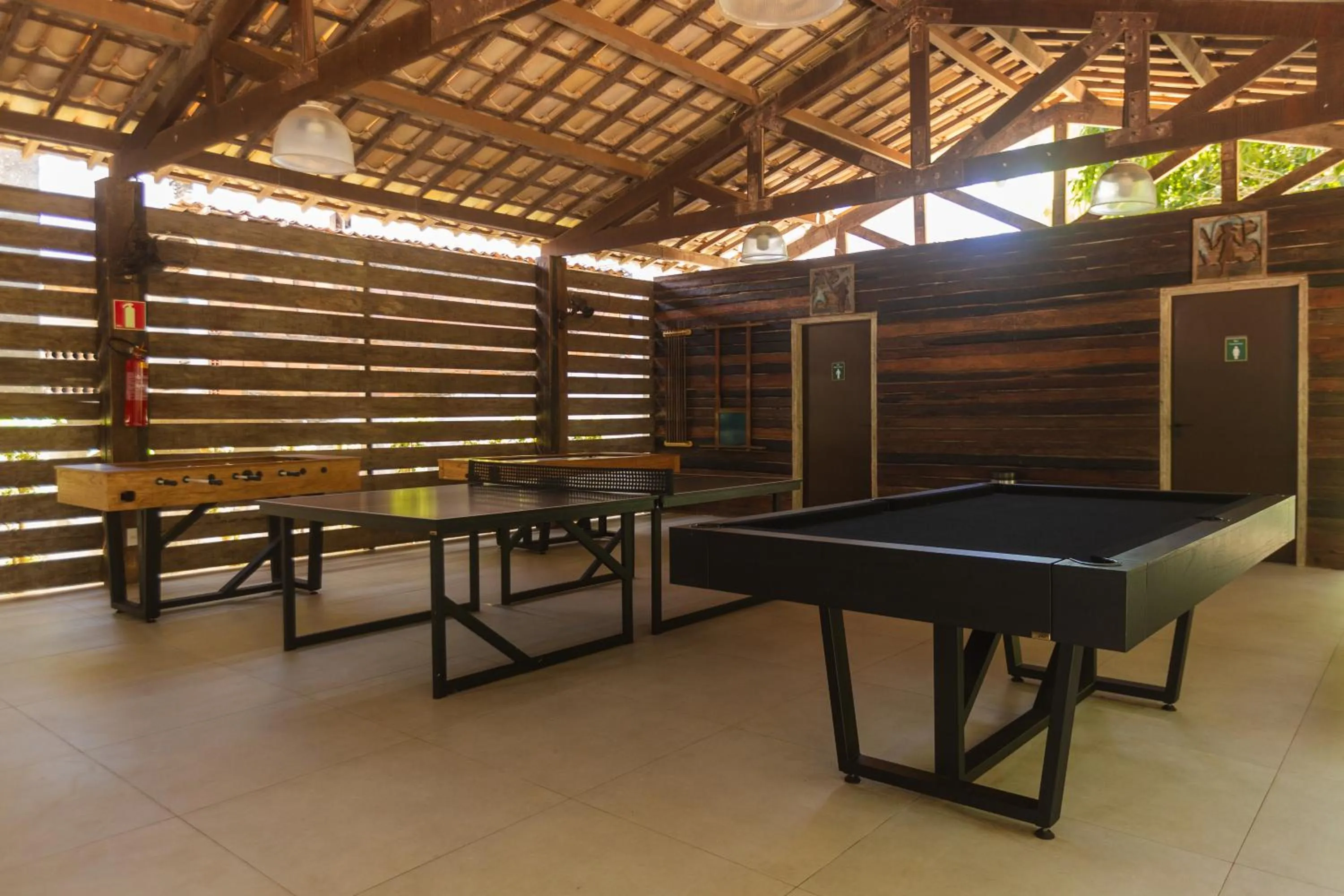 Game Room in Ritz Lagoa da Anta Hotel & SPA