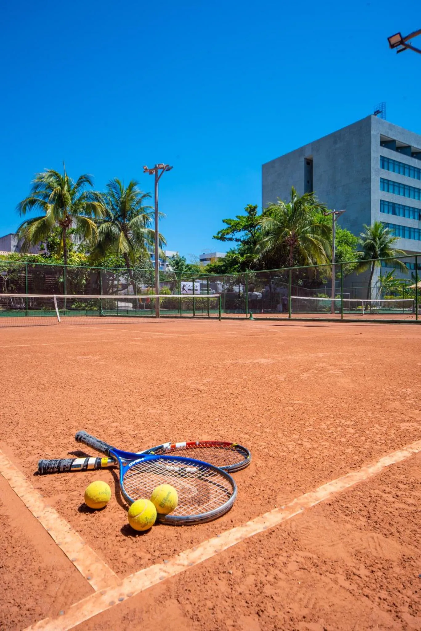 Tennis court in Ritz Lagoa da Anta Hotel & SPA