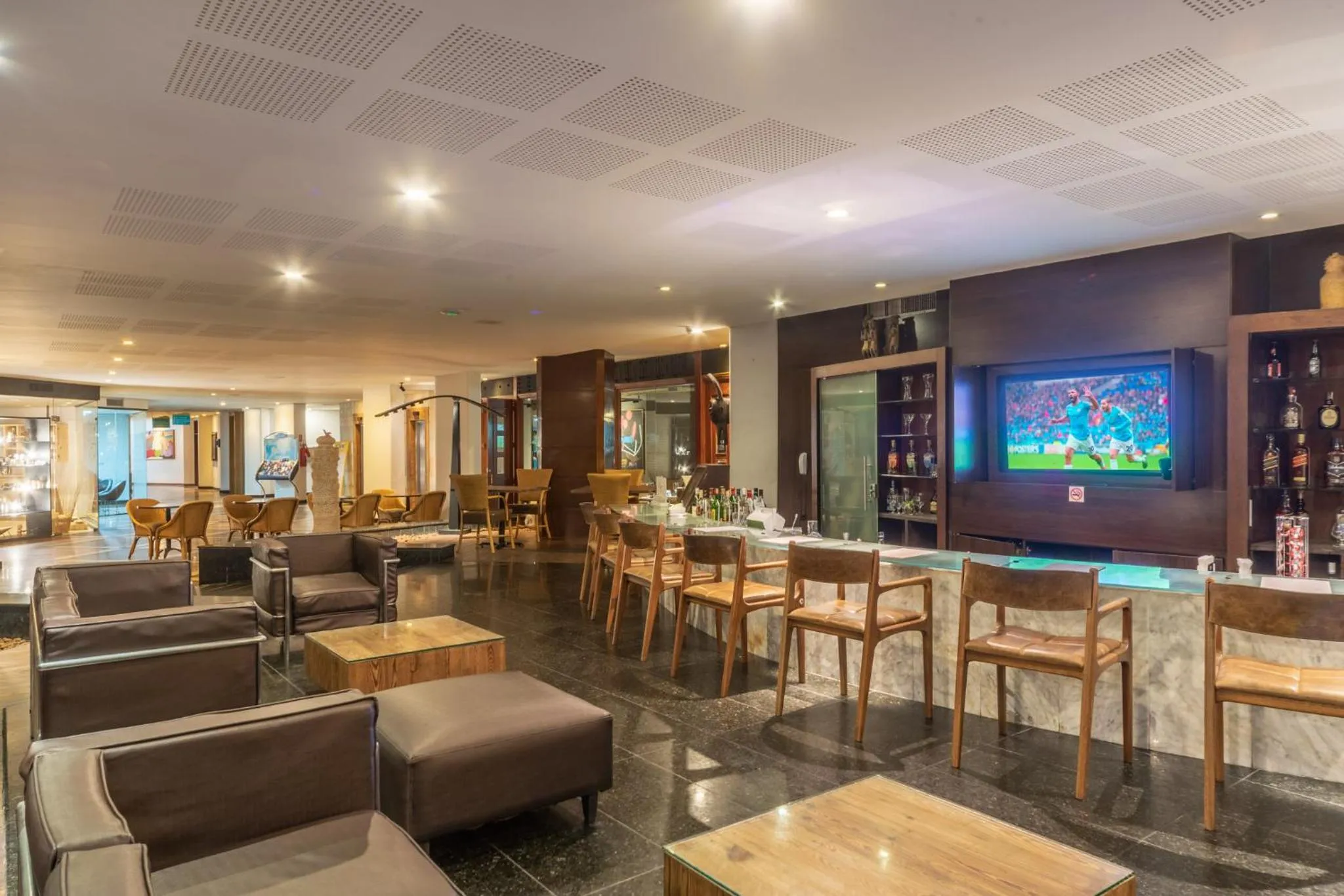 Lounge or bar in Ritz Lagoa da Anta Hotel & SPA