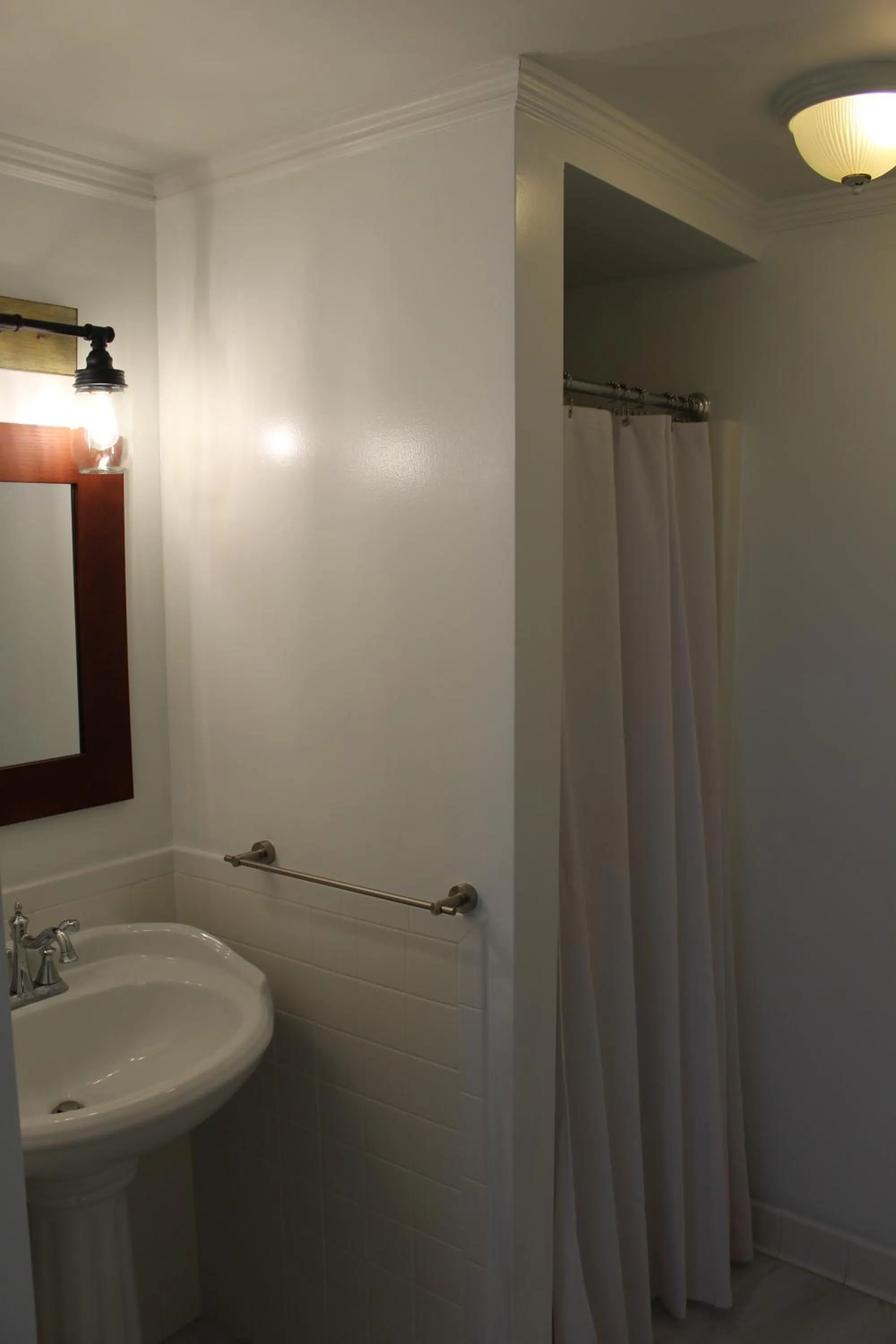 Catskill Seasons Inn