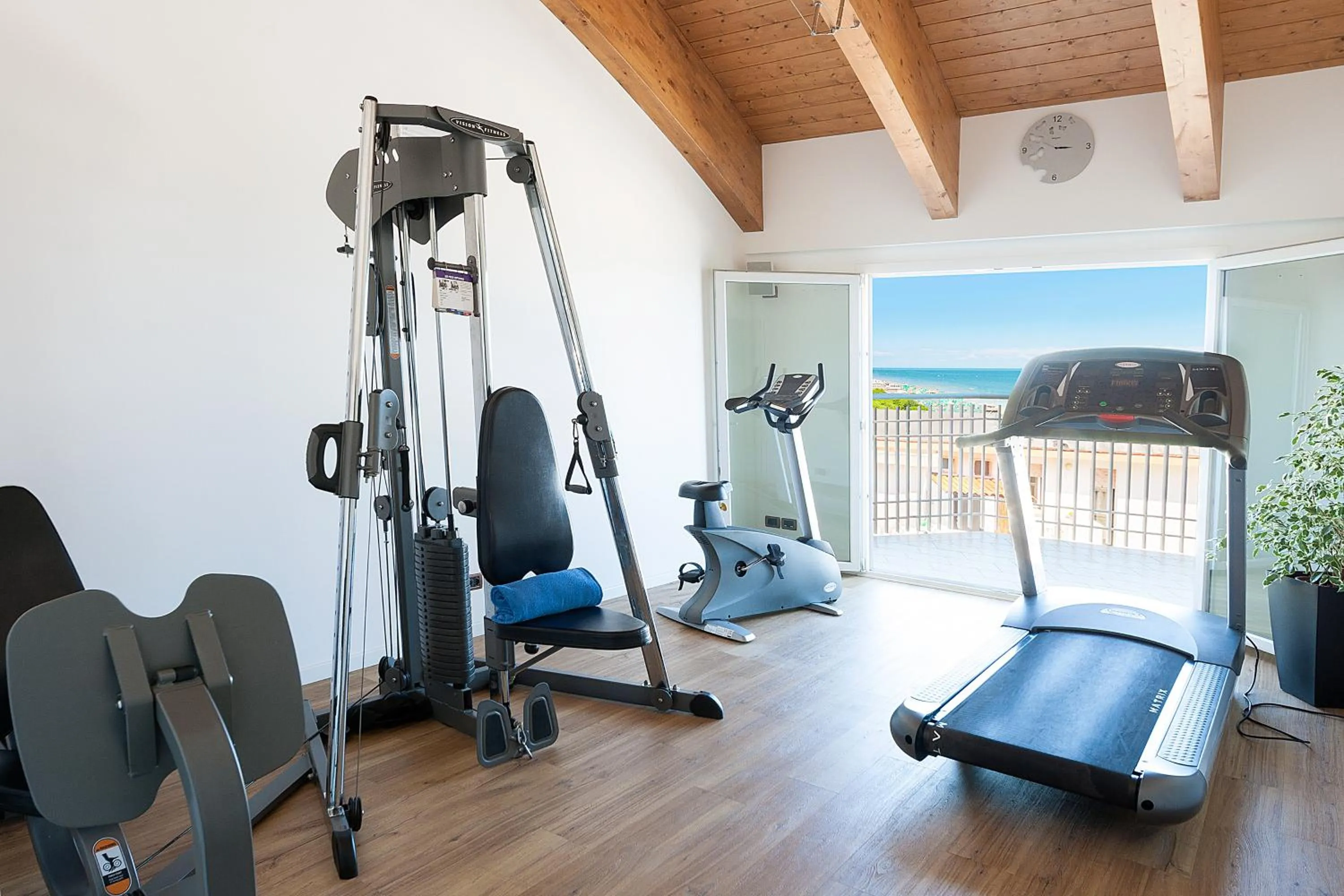 Fitness centre/facilities in Regent's Hotel