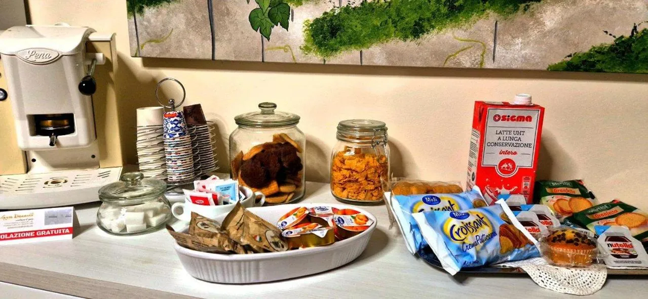 Buffet breakfast in palazzo RICCARDI