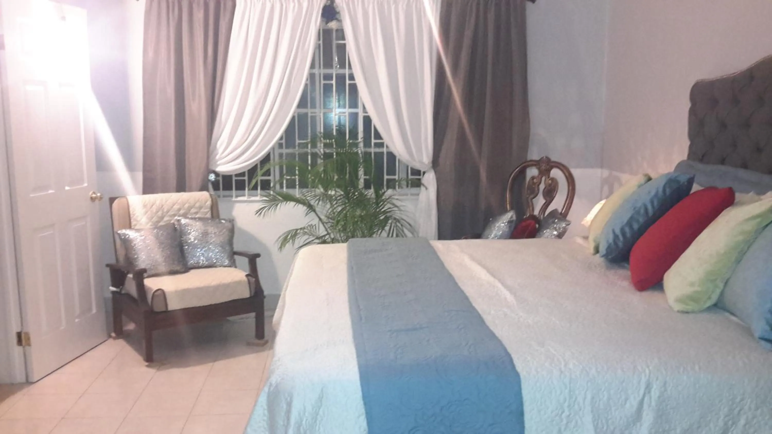 Bed in Lorenton Hideaway